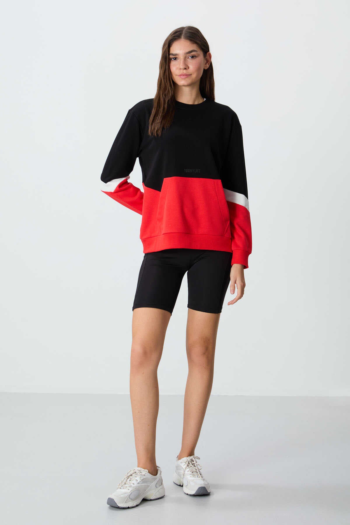 Tommylife Wholesale Crew Neck Oversized Women's Sweatshirt 97289 Black