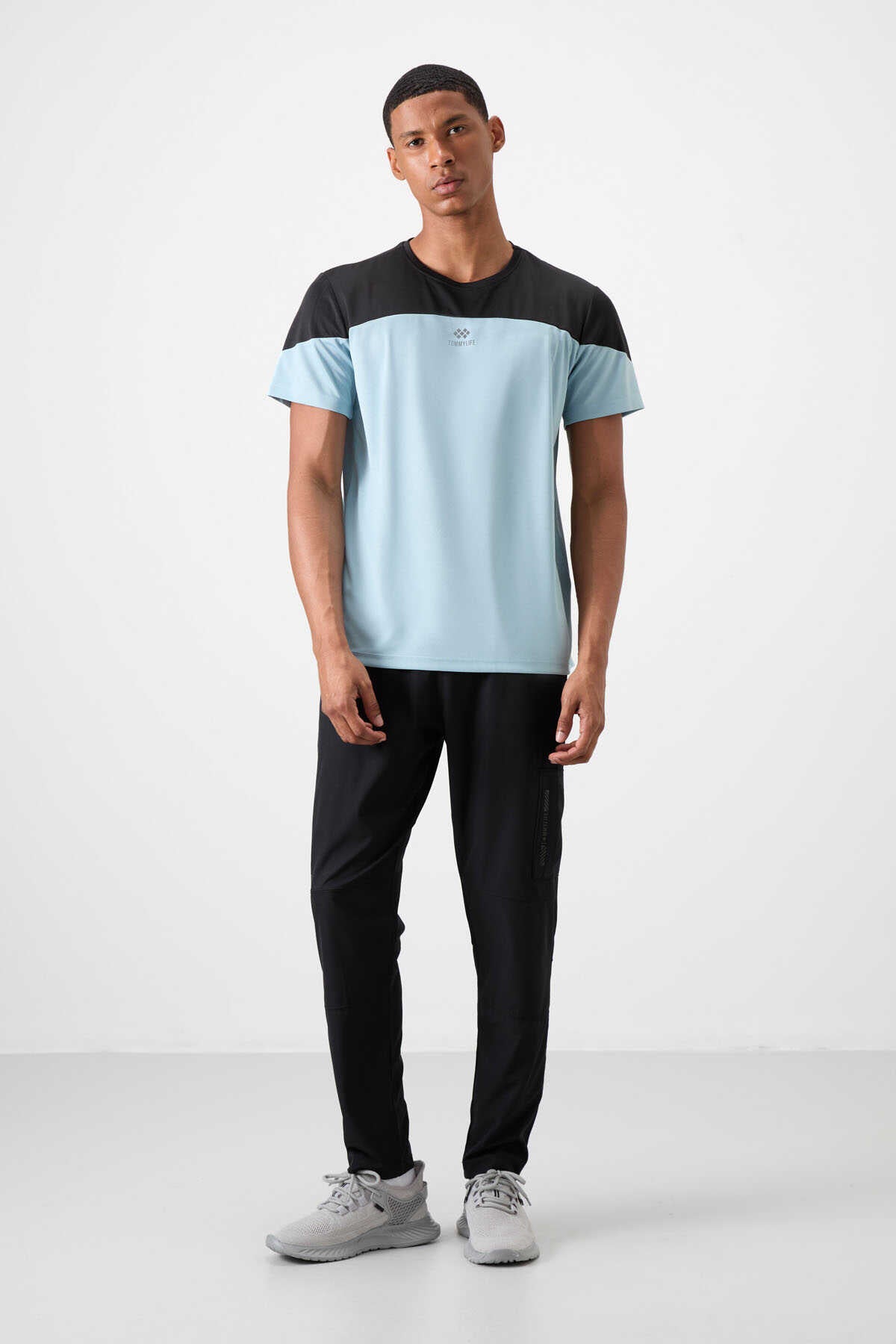 Tommylife Wholesale Crew Neck Standard Fit Active Sports Men's T-Shirt 88386 Black