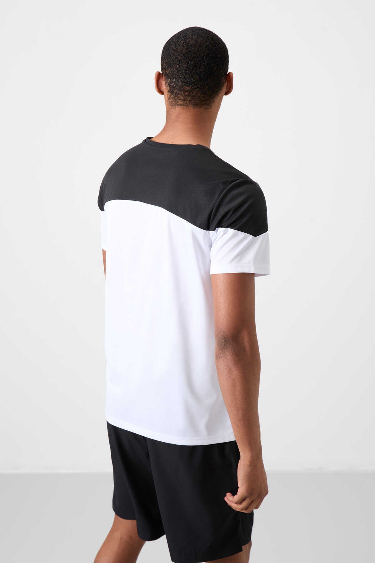 Tommylife Wholesale Crew Neck Standard Fit Active Sports Men's T-Shirt 88386 Black