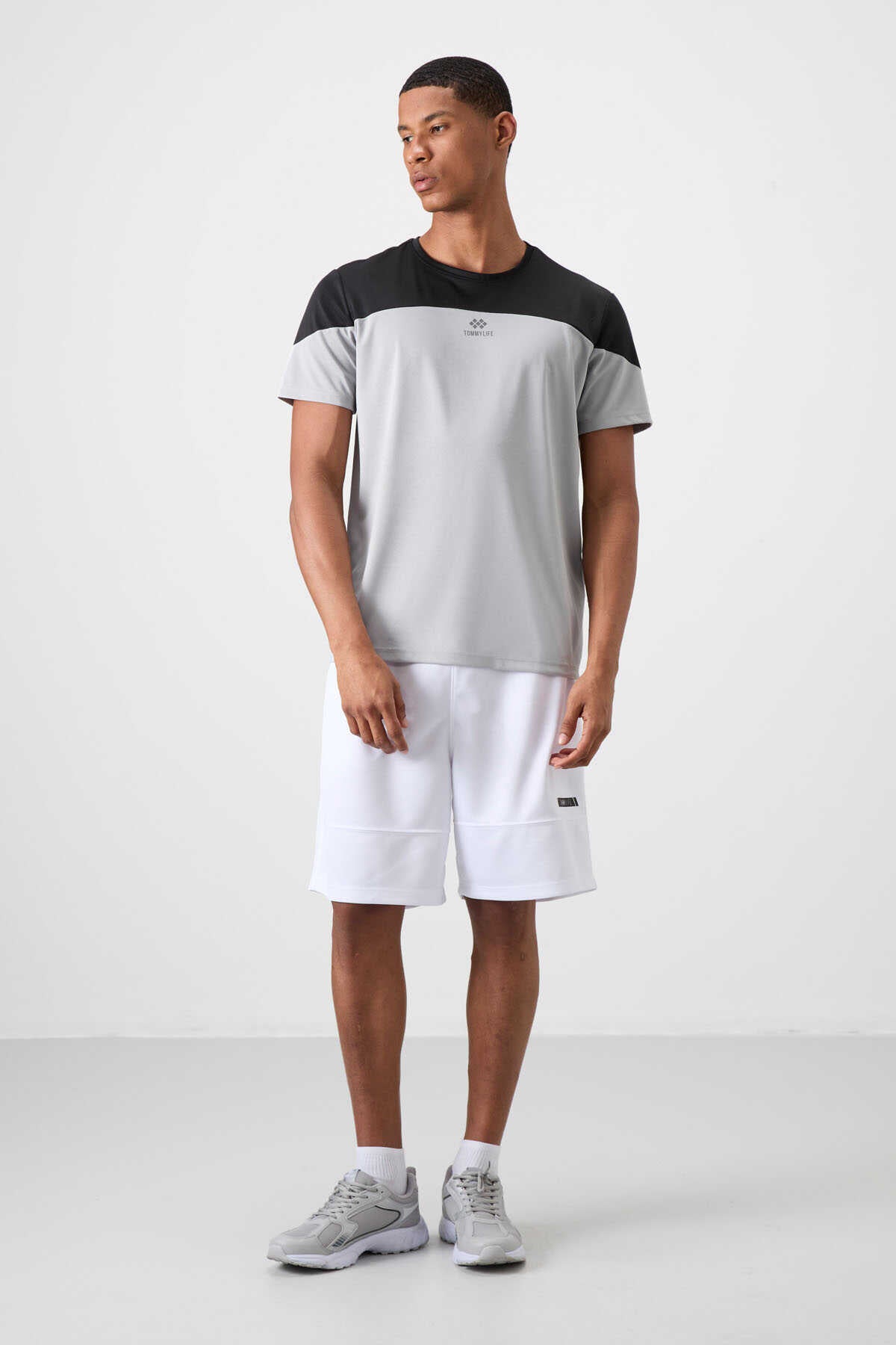 Tommylife Wholesale Crew Neck Standard Fit Active Sports Men's T-Shirt 88386 Black