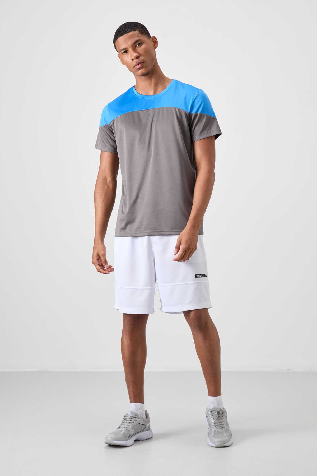Tommylife Wholesale Crew Neck Standard Fit Active Sports Men's T-Shirt 88386 Black