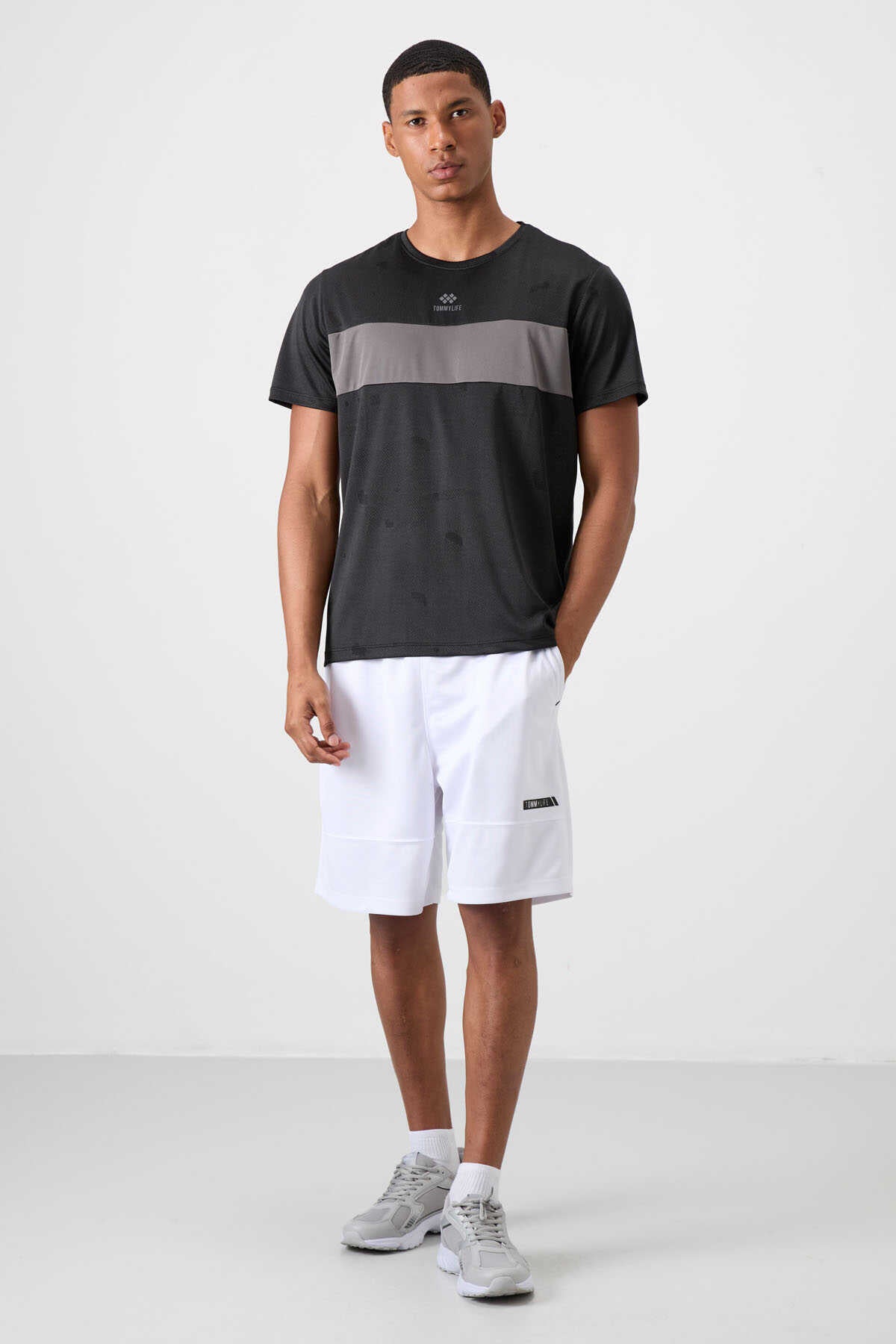 Tommylife Toptan O Yaka Standart Kalıp Aktif Spor Erkek T-Shirt 88398 Siyah
