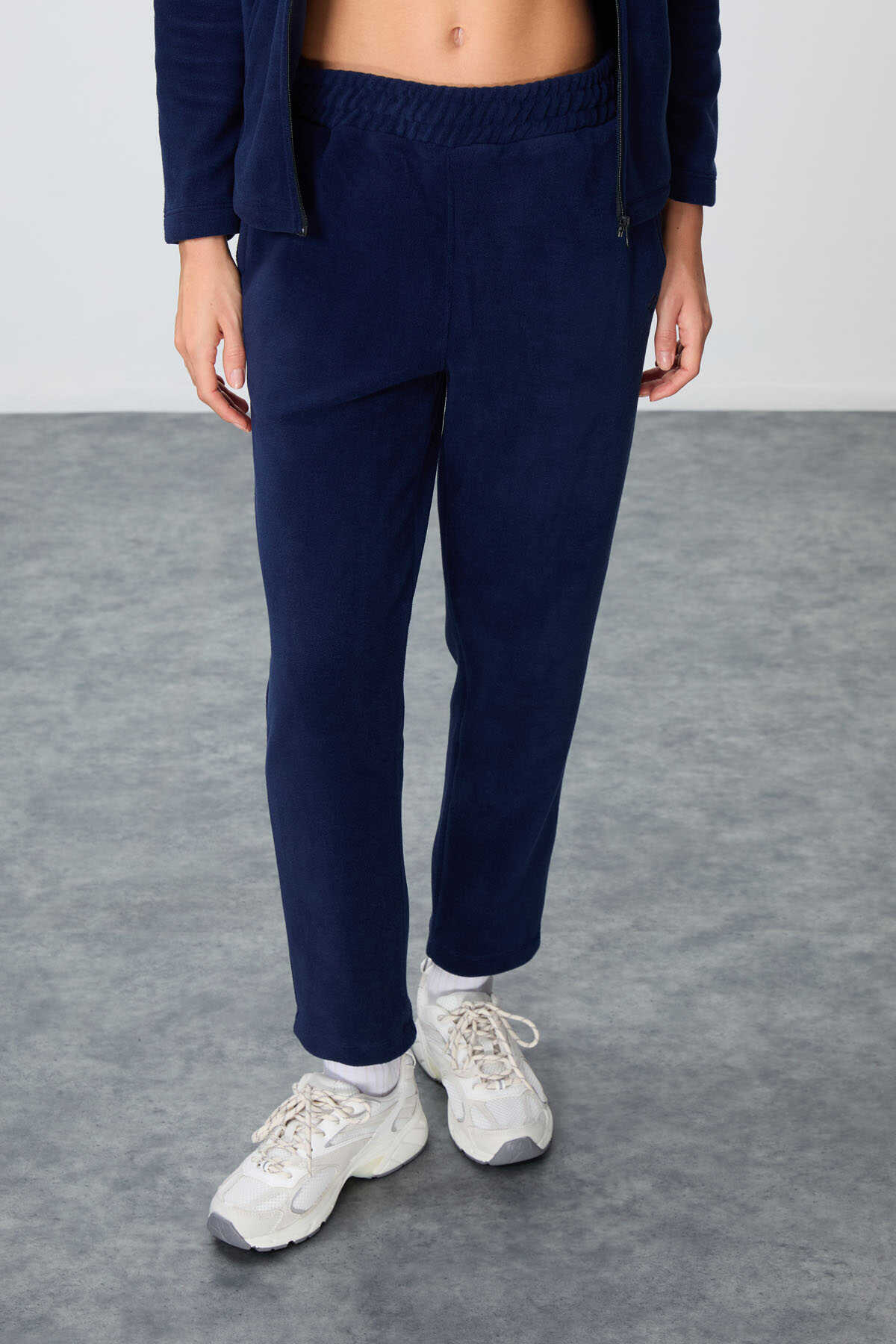 Tommylife Wholesale Oversized Mock Neck Classic Leg Women's Fleece Tracksuit 95339 Navy