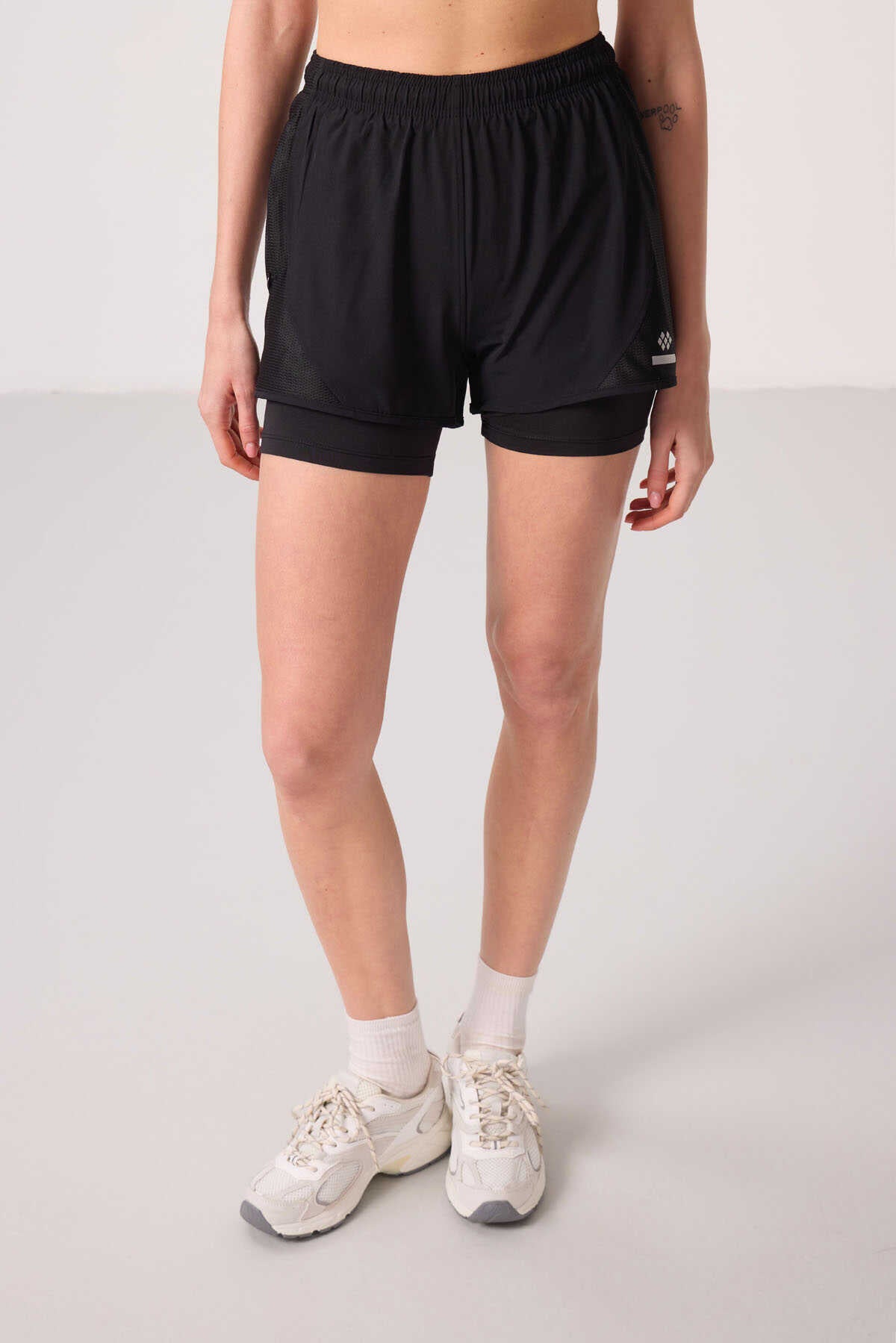 Tommylife Wholesale Polyester Hidden Pocket Zipper Standard Fit Women's Shorts with Inner Leggings - 91015 Black