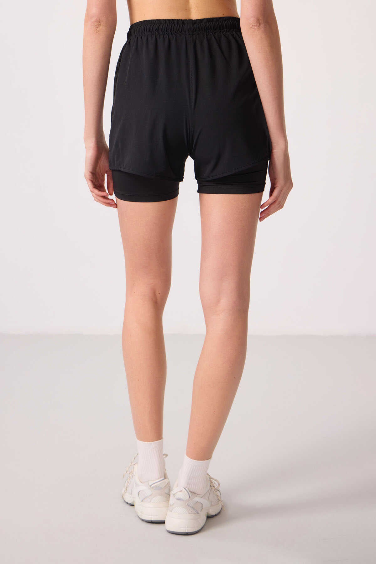 Tommylife Wholesale Polyester Hidden Pocket Zipper Standard Fit Women's Shorts with Inner Leggings - 91015 Black