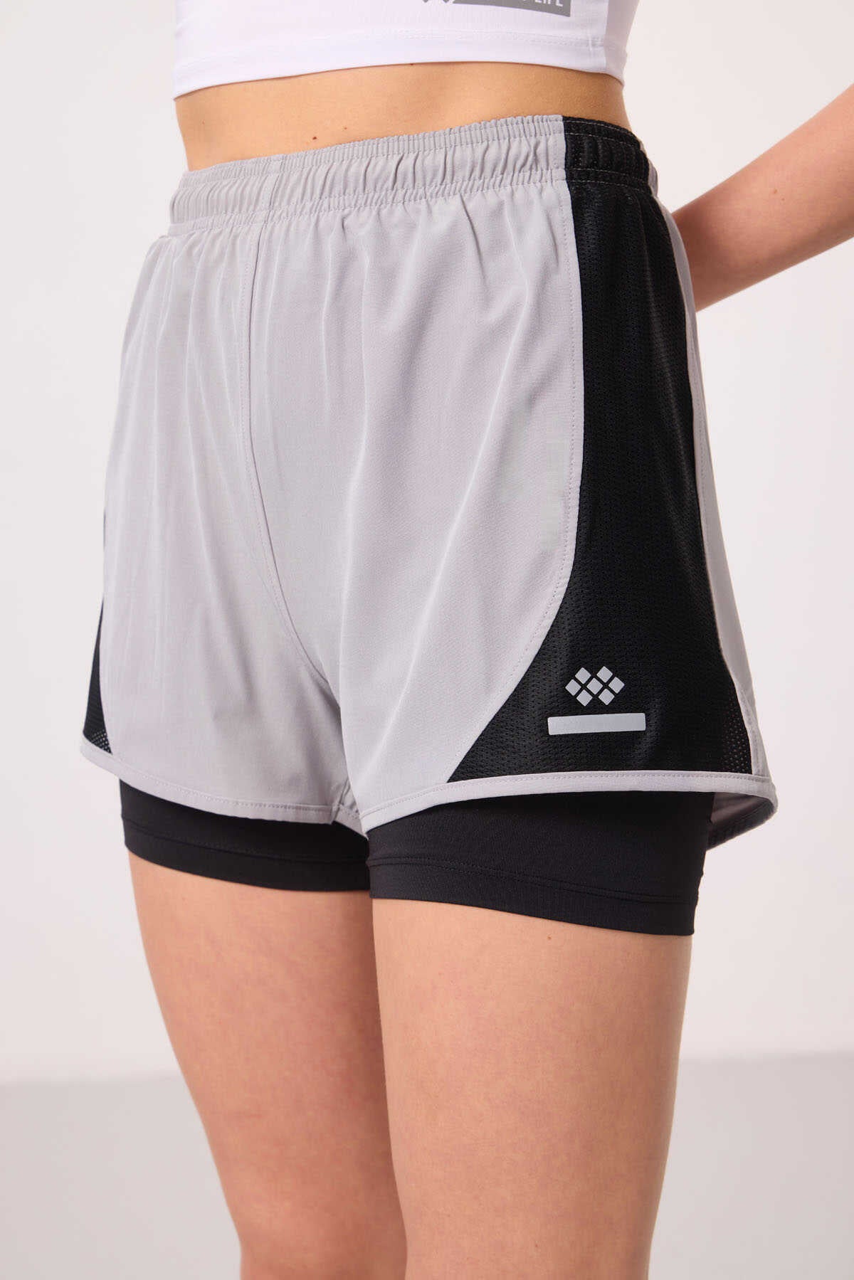 Tommylife Wholesale Polyester Hidden Pocket Zipper Standard Fit Women's Shorts with Inner Leggings - 91015 Black