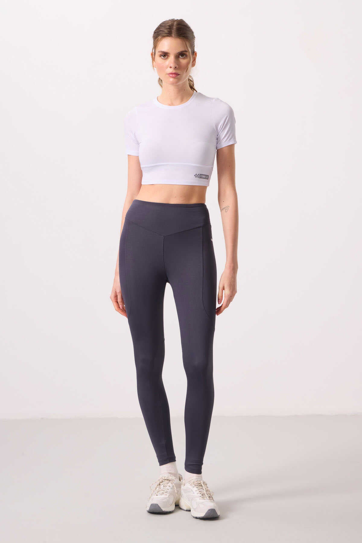 Tommylife Wholesale Polyester Standard Fit Flexible Performance Women's Leggings - 94666 Black