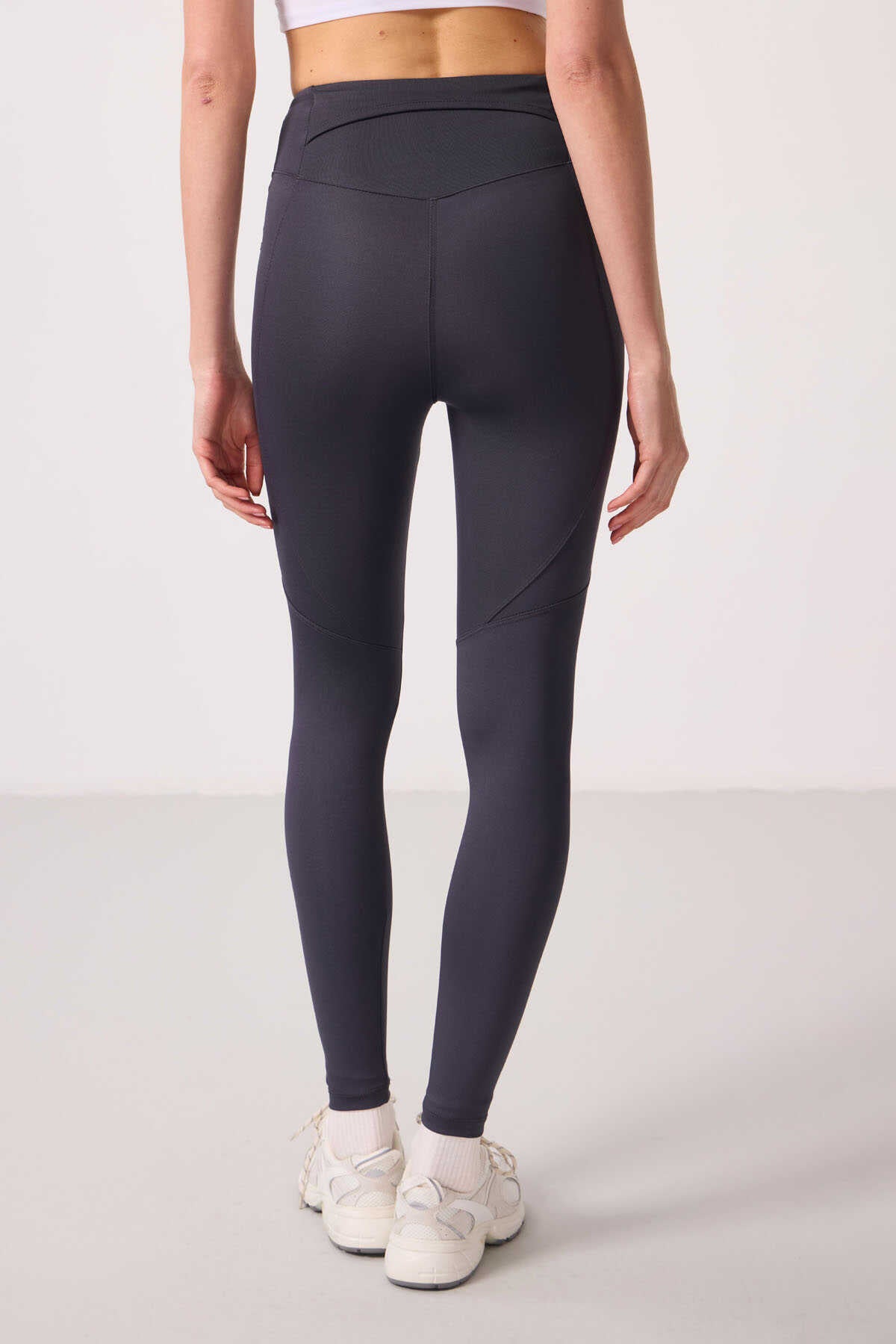 Tommylife Wholesale Polyester Standard Fit Flexible Performance Women's Leggings - 94666 Black