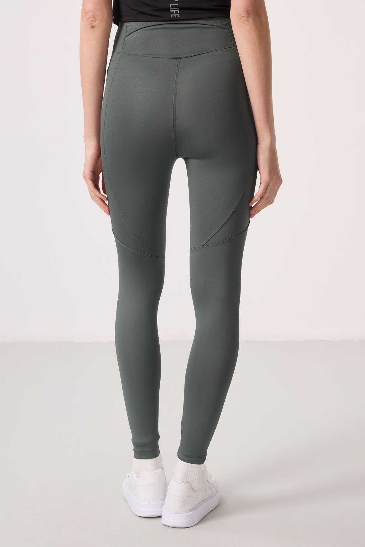 Tommylife Wholesale Polyester Standard Fit Flexible Performance Women's Leggings - 94666 Black