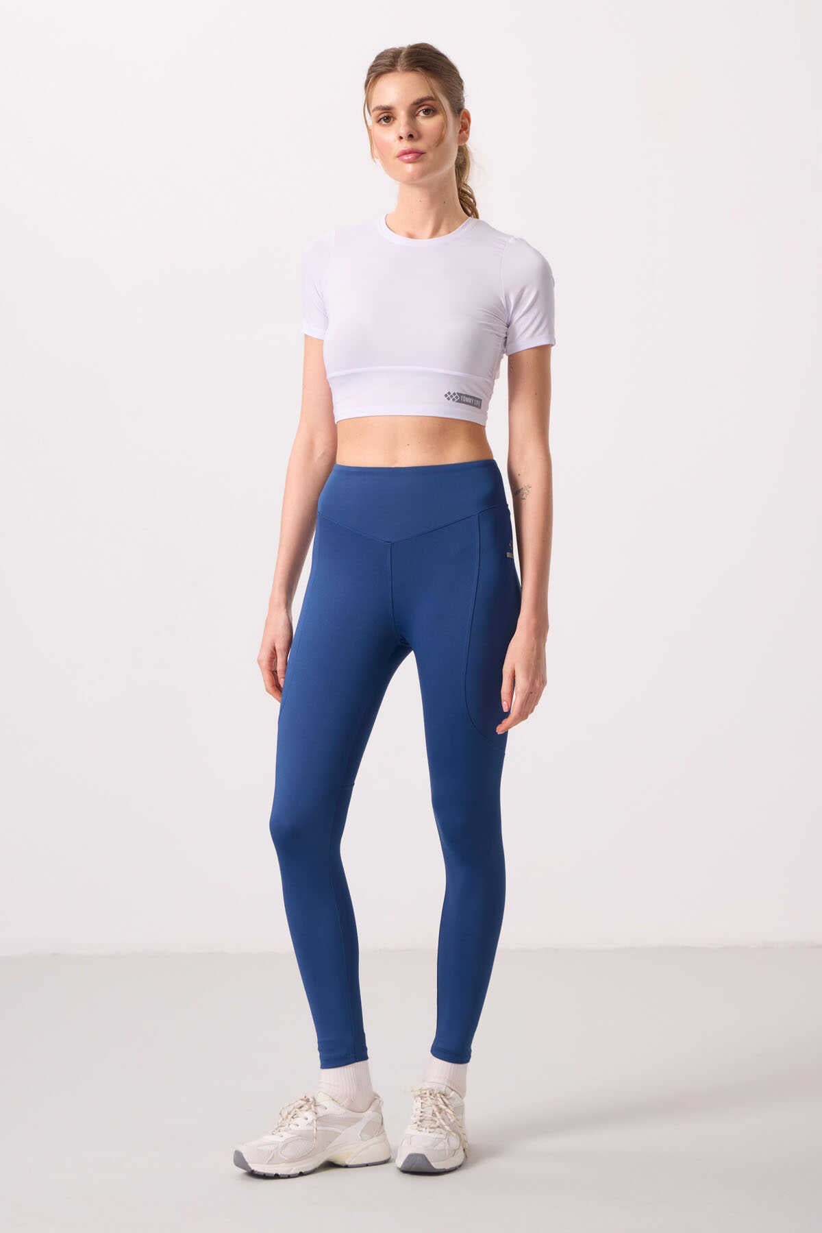 Tommylife Wholesale Polyester Standard Fit Flexible Performance Women's Leggings - 94666 Black