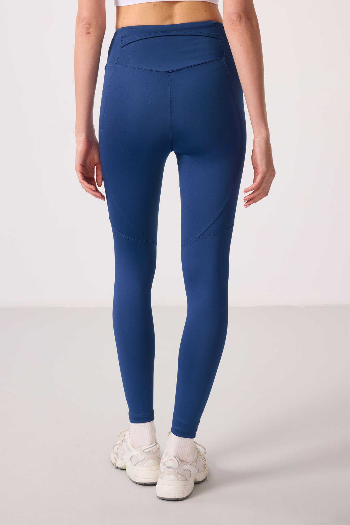 Tommylife Wholesale Polyester Standard Fit Flexible Performance Women's Leggings - 94666 Black