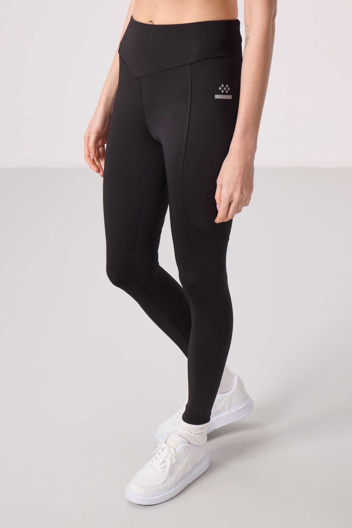 Tommylife Wholesale Polyester Standard Fit Flexible Performance Women's Leggings - 94666 Black