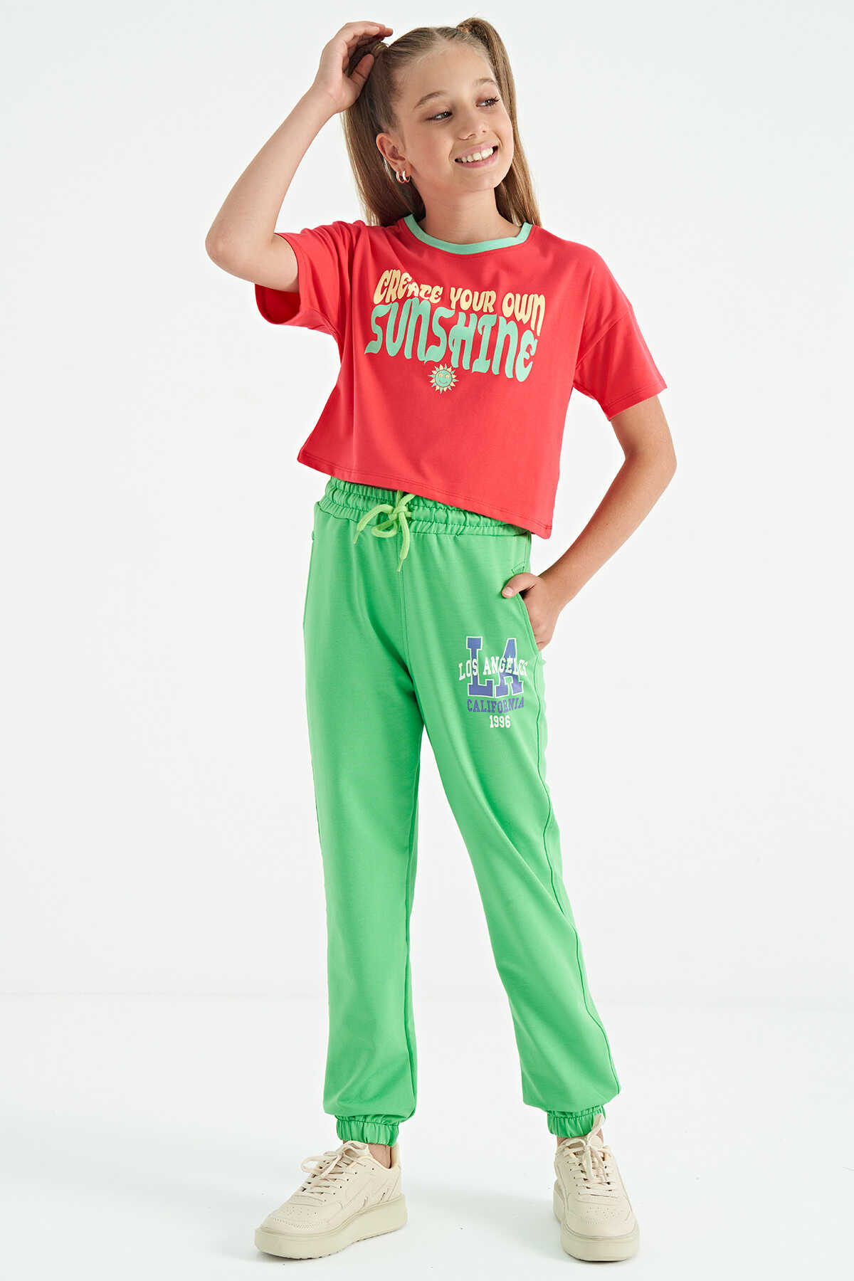 Tommylife Toptan Fiesta Renkli Yazı Baskılı O Yaka Oversize Kısa Kollu Kız Çocuk T-Shirt - 75111