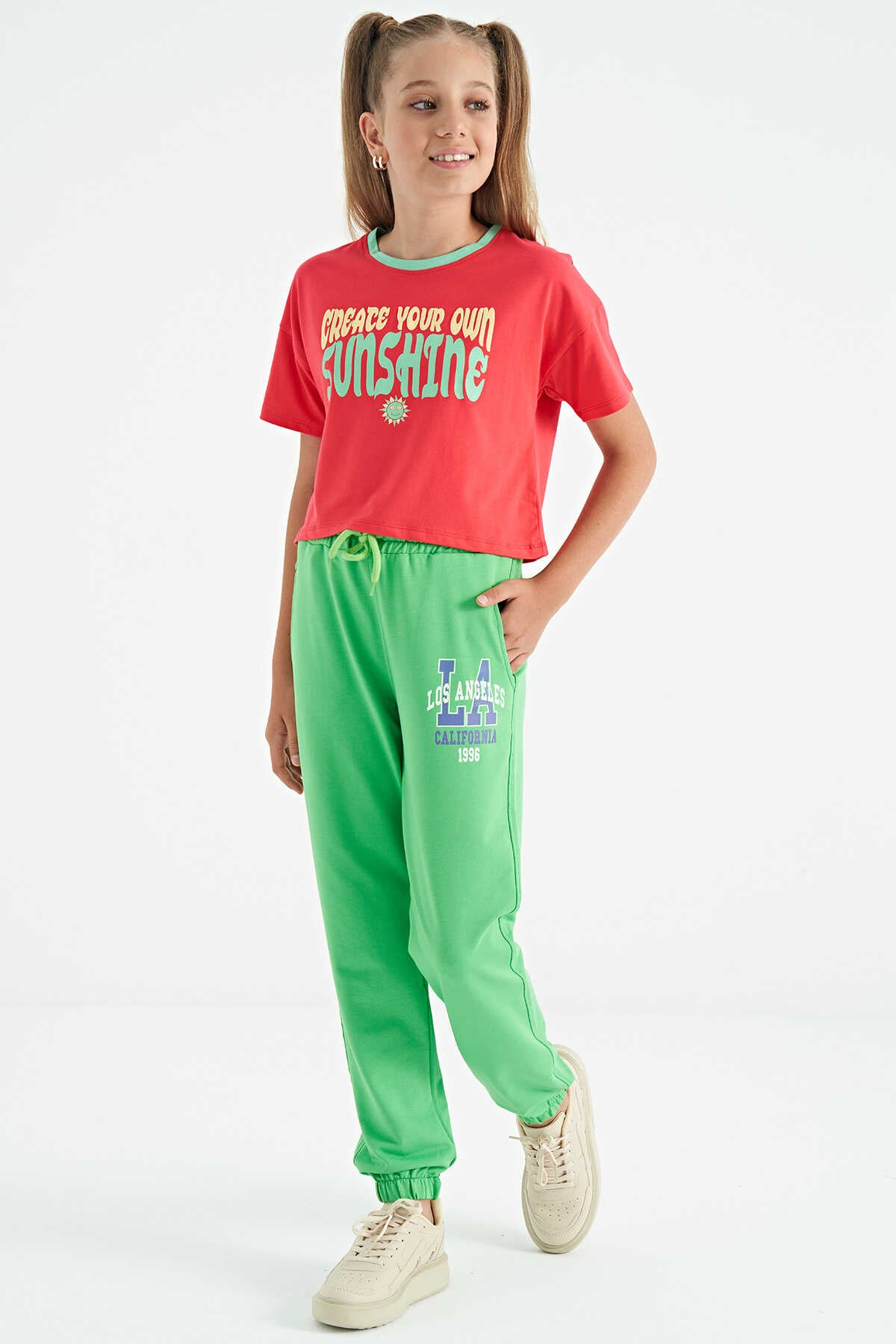 Tommylife Toptan Fiesta Renkli Yazı Baskılı O Yaka Oversize Kısa Kollu Kız Çocuk T-Shirt - 75111