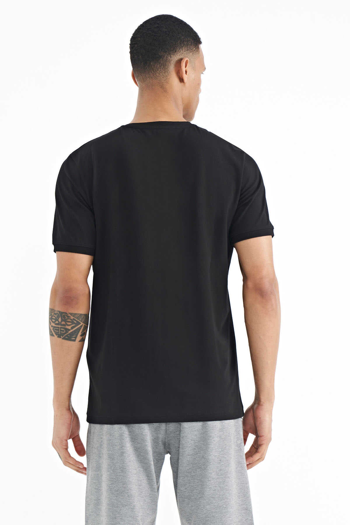 Tommylife Toptan Siyah Baskı O Yaka Detaylı Standart Form Erkek T-Shirt - 88216