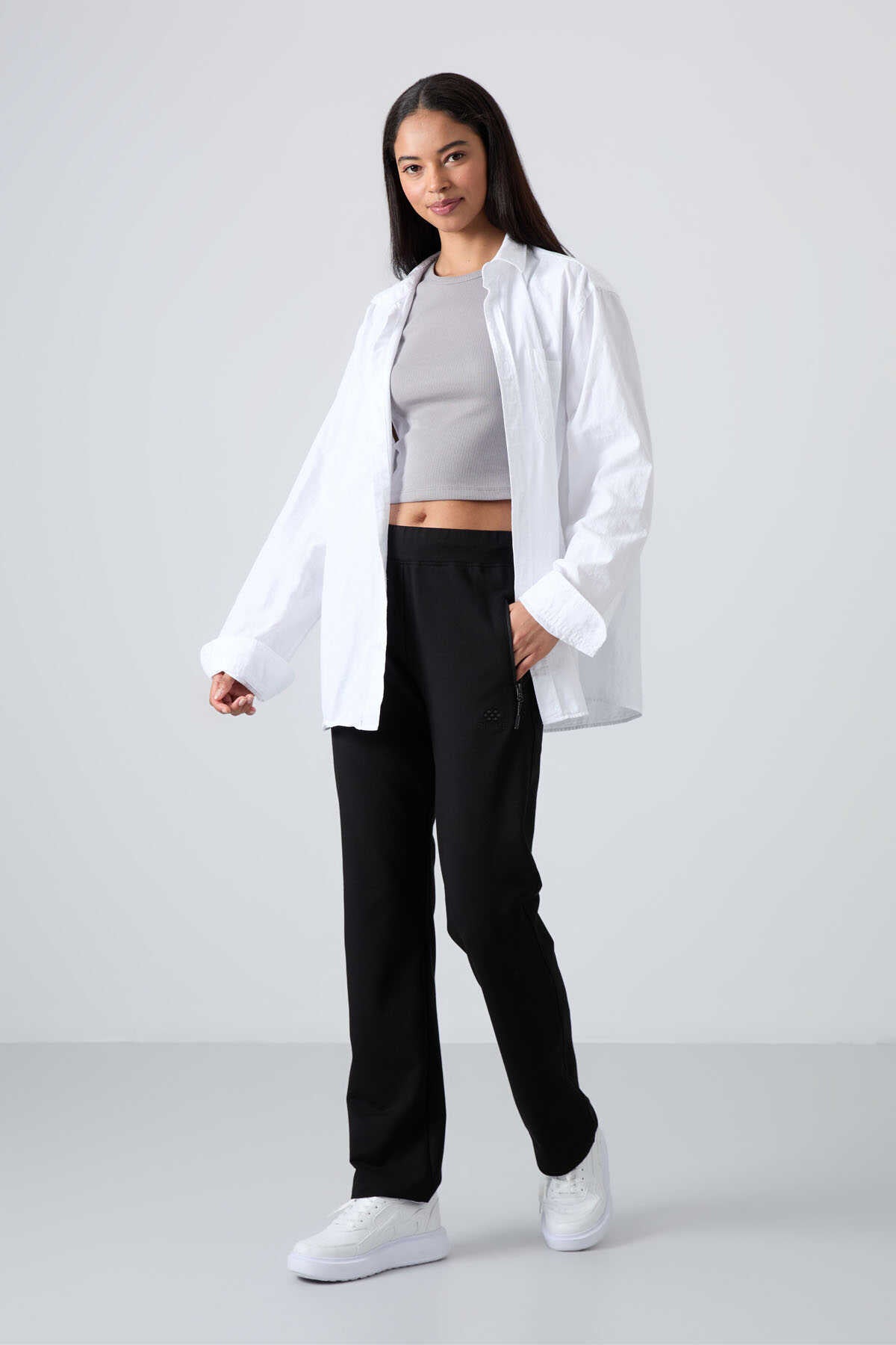 Tommylife Wholesale Black Zipper Pocket Comfortable Fit Classic Leg Women's Sweatpants - 94195