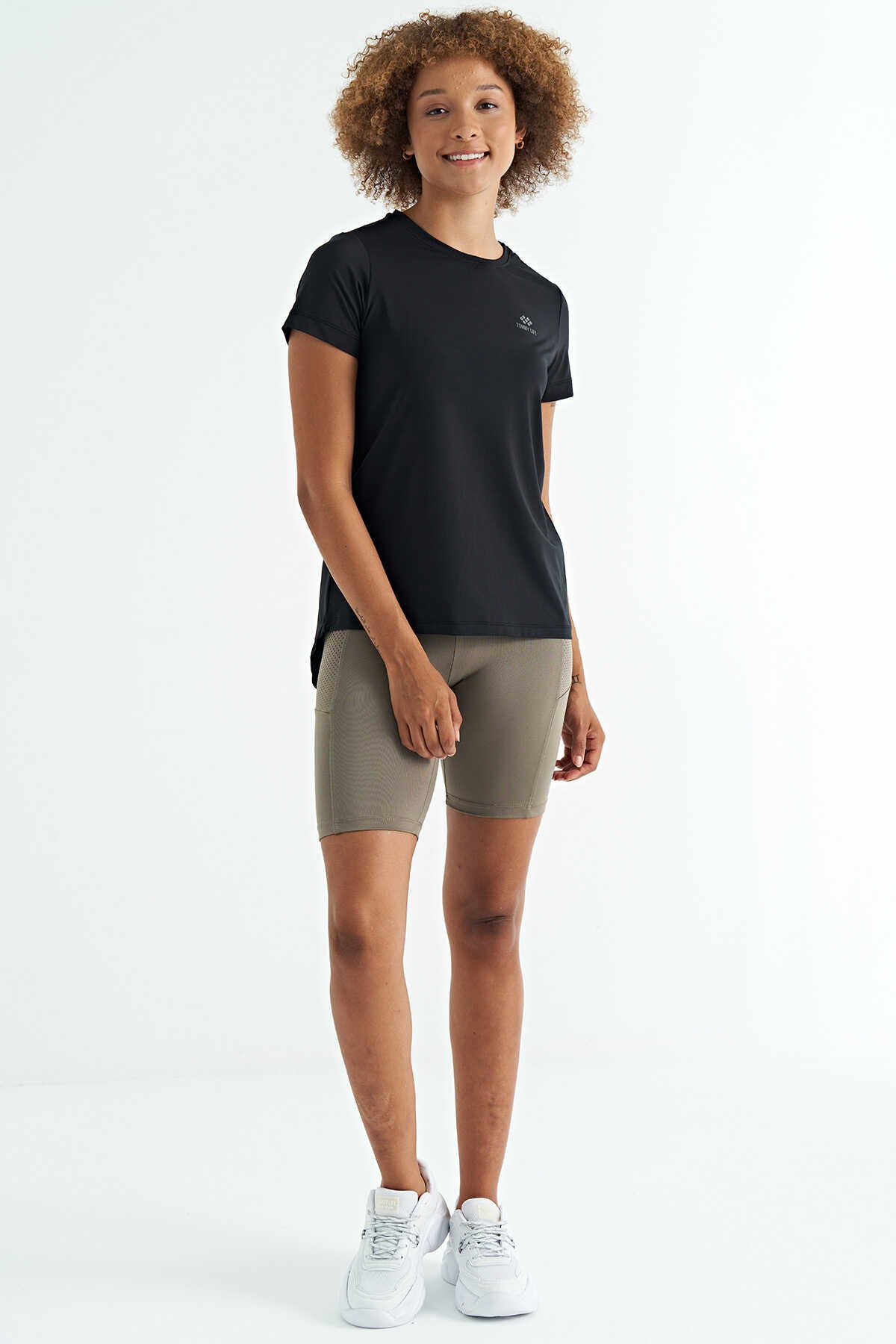 Tommylife Wholesale Black Back Slit Detail Crew Neck Short Sleeve Standard Fit Women's T-Shirt - 97267
