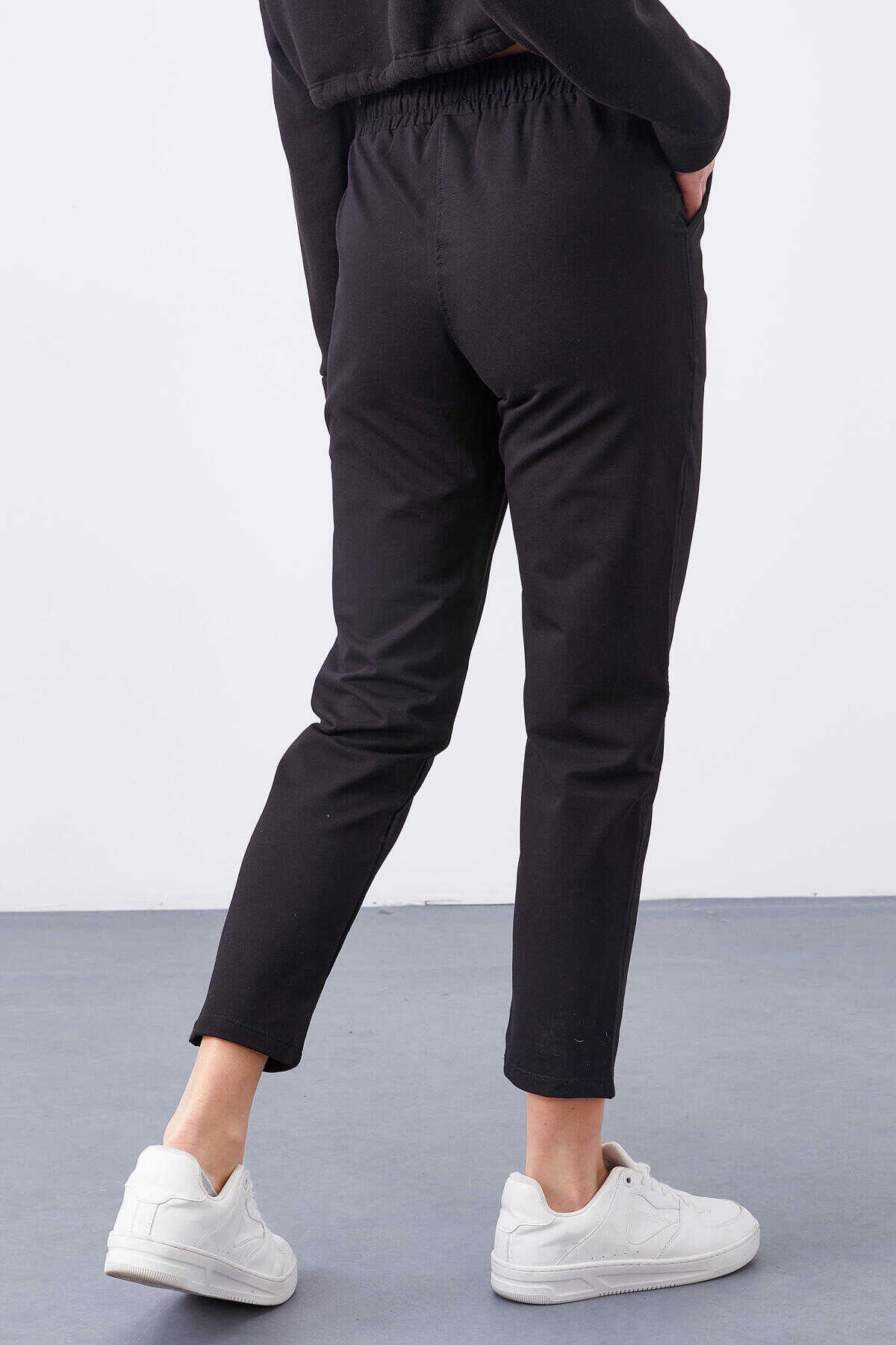 Tommylife Toptan Siyah Yüksek Bel Jogger Rahat Form Dar Paça Kadın Eşofman Alt - 94566