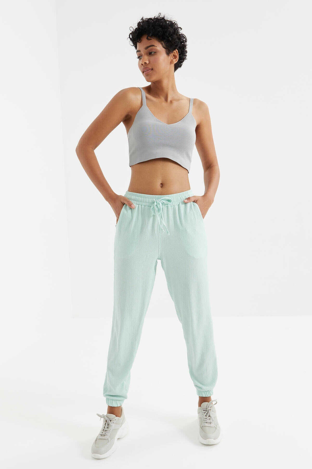 Tommylife Wholesale Water Green Gathered Waist Drawstring Jogger Crinkle Fabric Women's Sweatpants - 94620