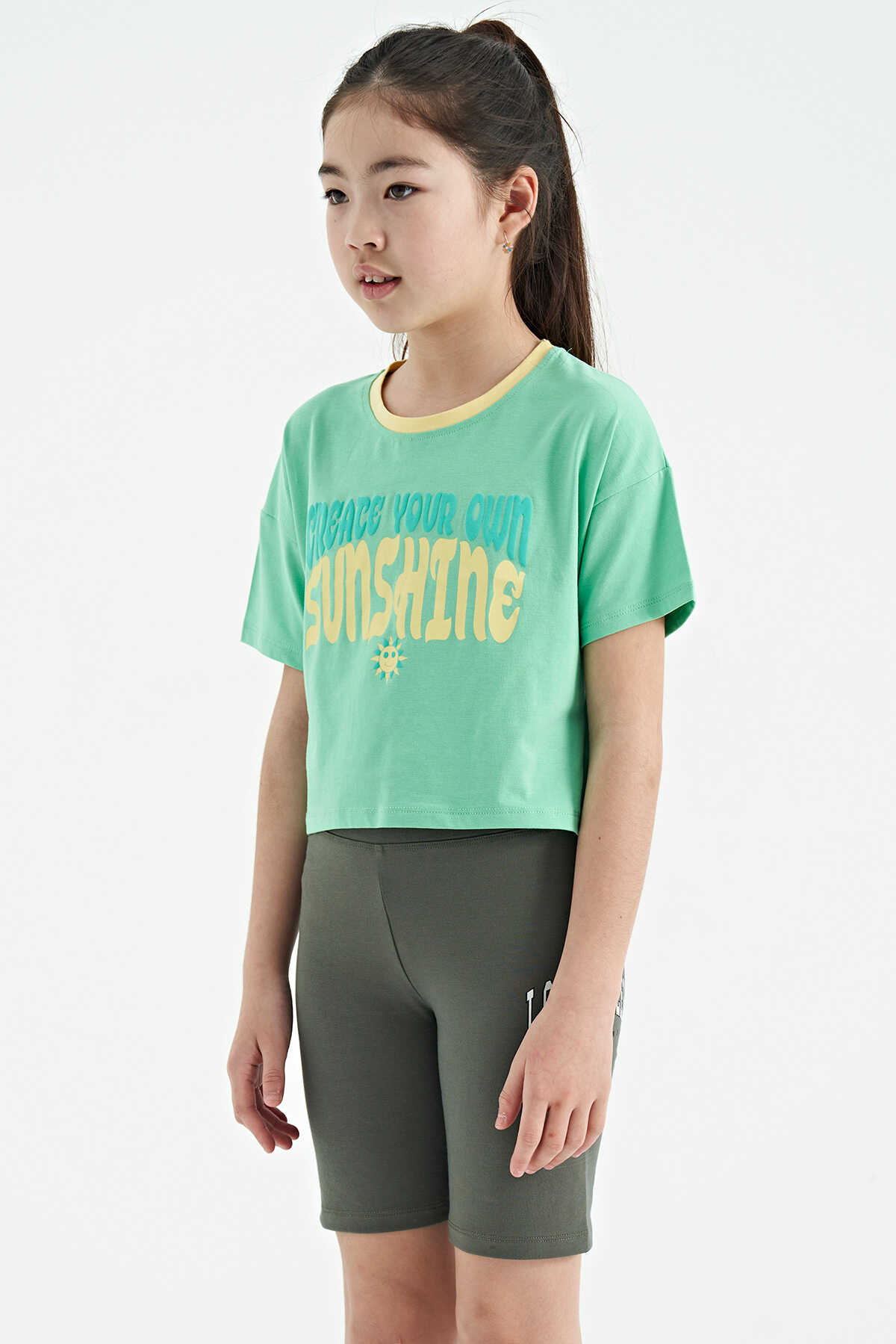 Tommylife Toptan Fiesta Renkli Yazı Baskılı O Yaka Oversize Kısa Kollu Kız Çocuk T-Shirt - 75111