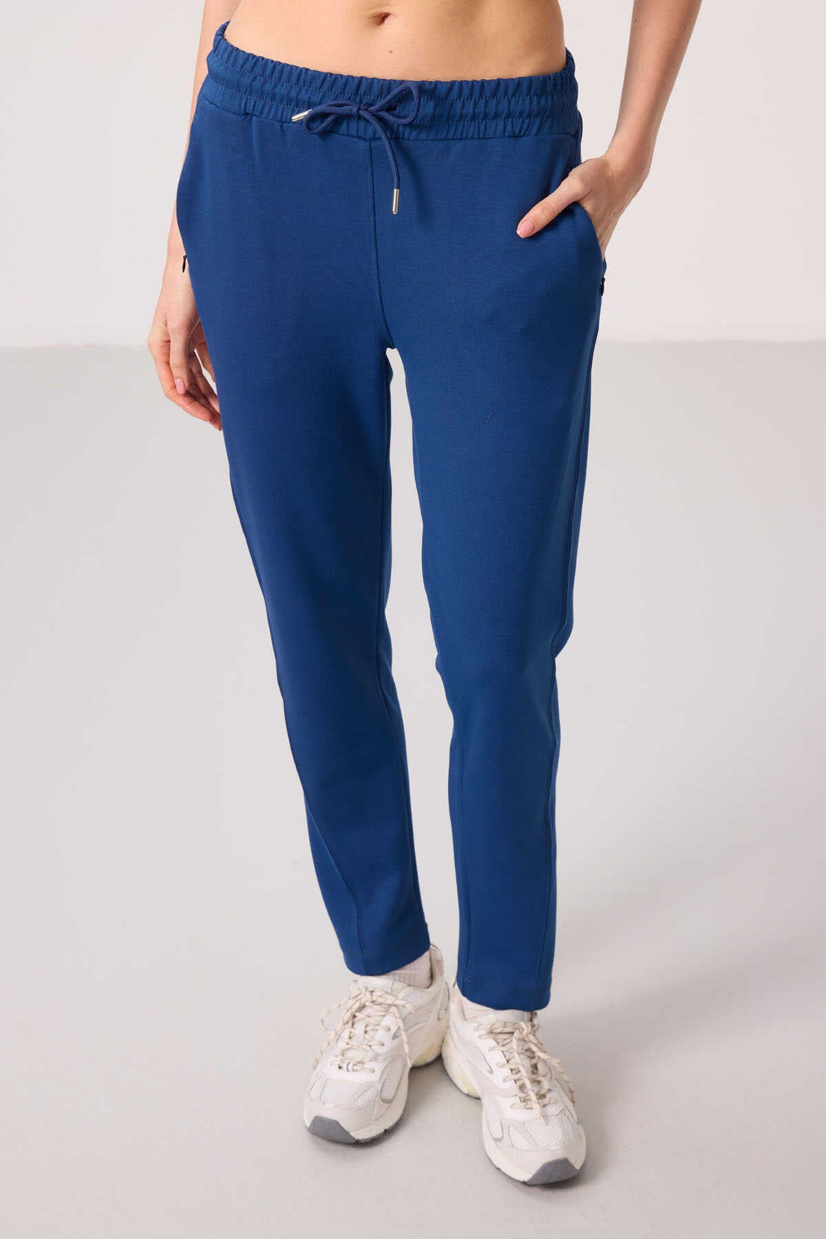 Tommylife Wholesale Soft Texture Hidden Zipper Skinny Leg Women's Trousers - 94668 Black