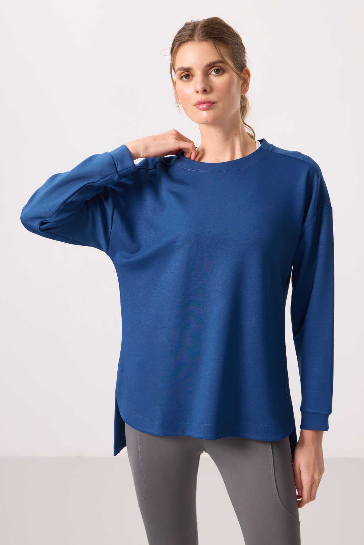 Tommylife Wholesale Soft Texture Crew Neck Comfortable Fit Women's Tunic Sweatshirt - 97305 Royal Blue