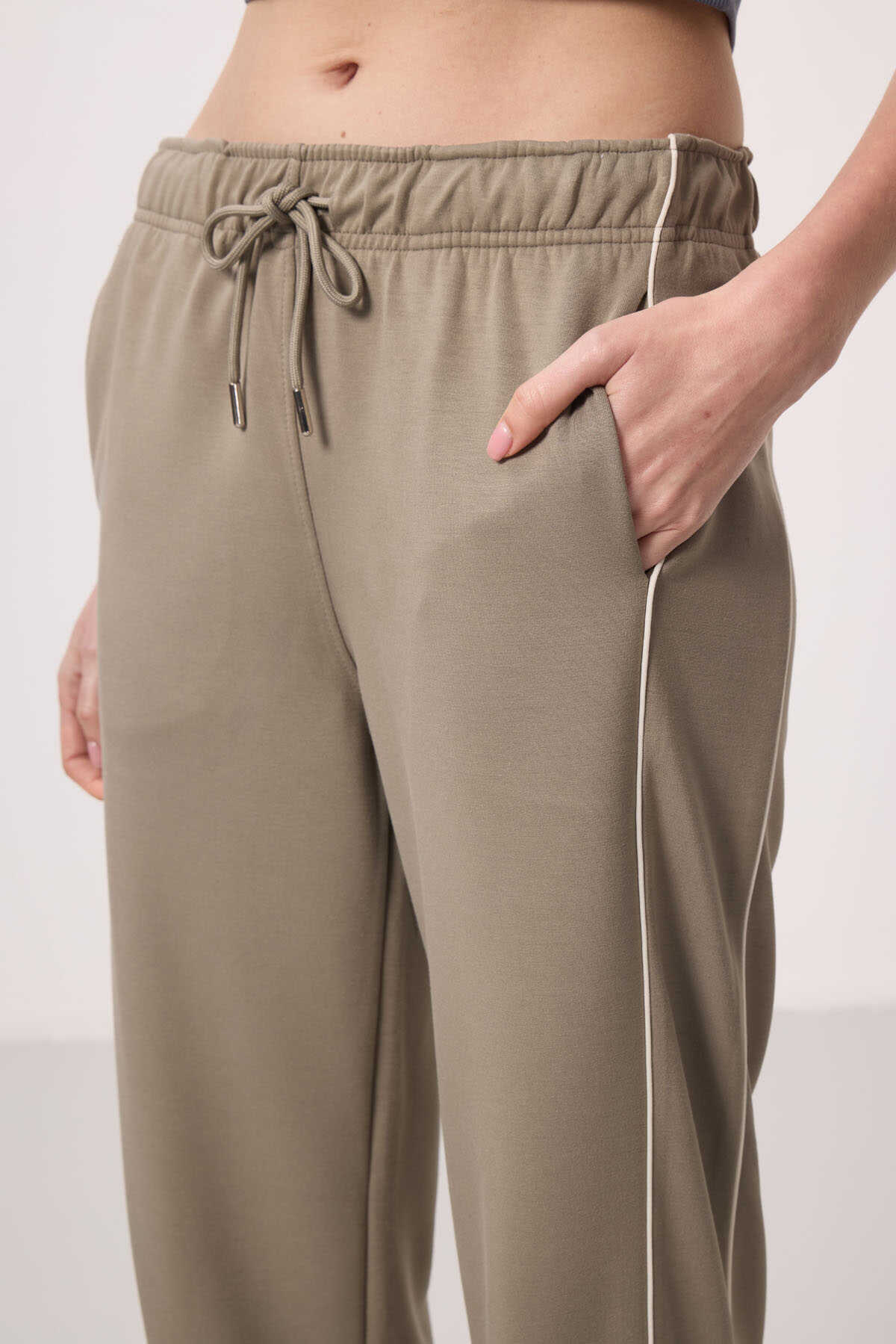Tommylife Wholesale Soft Textured Side Panel Detailed Wide Leg Women's Palazzo Pants - 94669 Black