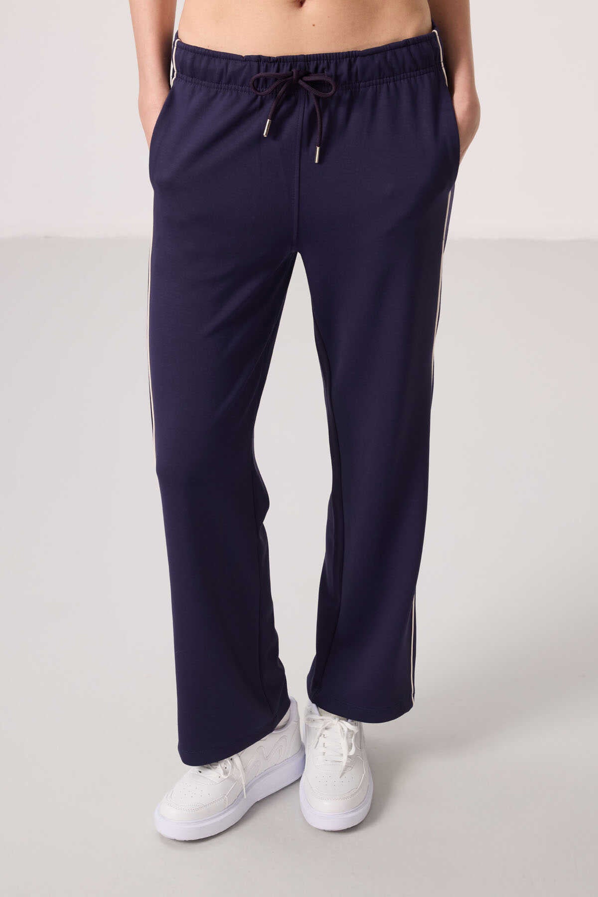 Tommylife Wholesale Soft Textured Side Panel Detailed Wide Leg Women's Palazzo Pants - 94669 Black