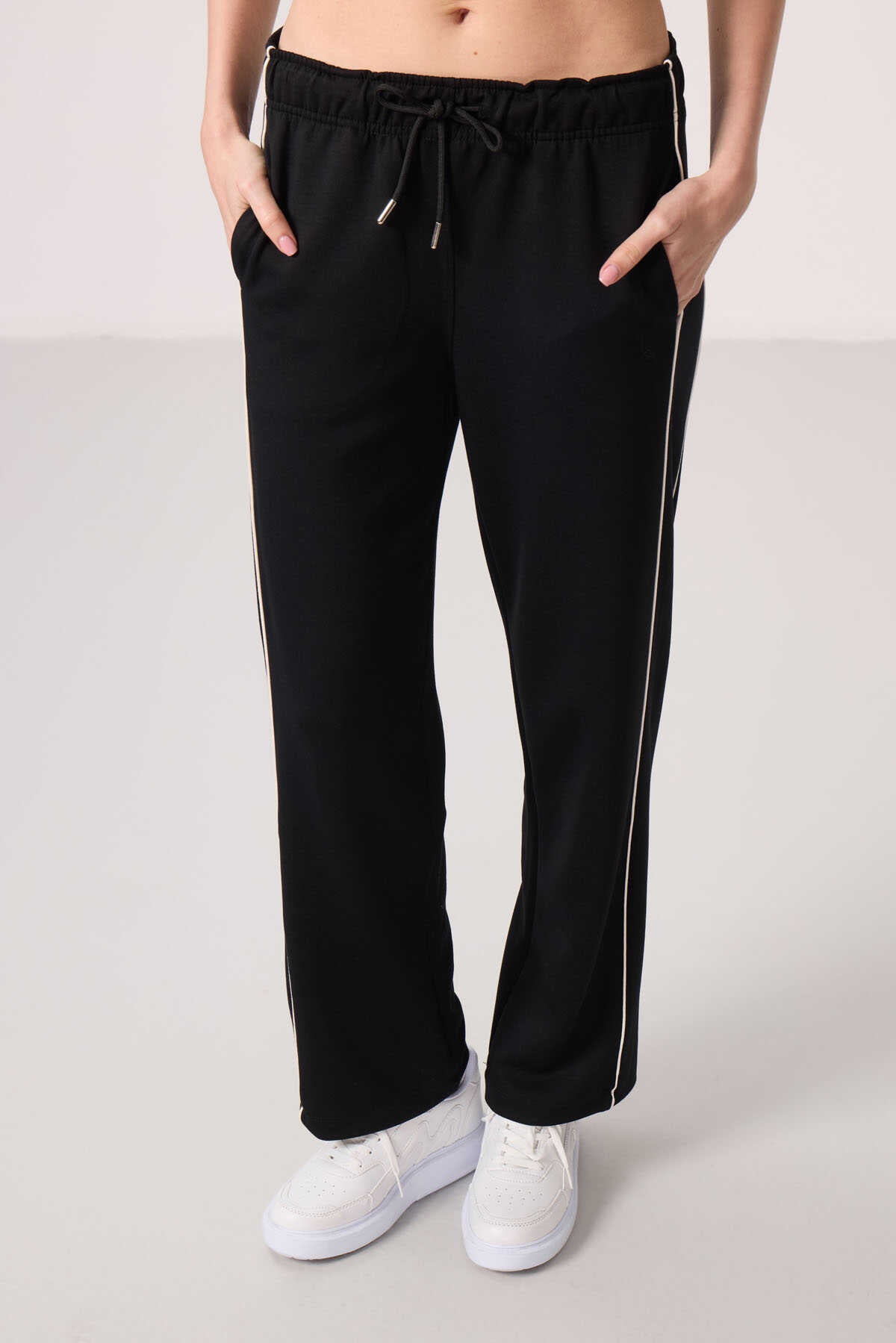 Tommylife Wholesale Soft Textured Side Panel Detailed Wide Leg Women's Palazzo Pants - 94669 Black