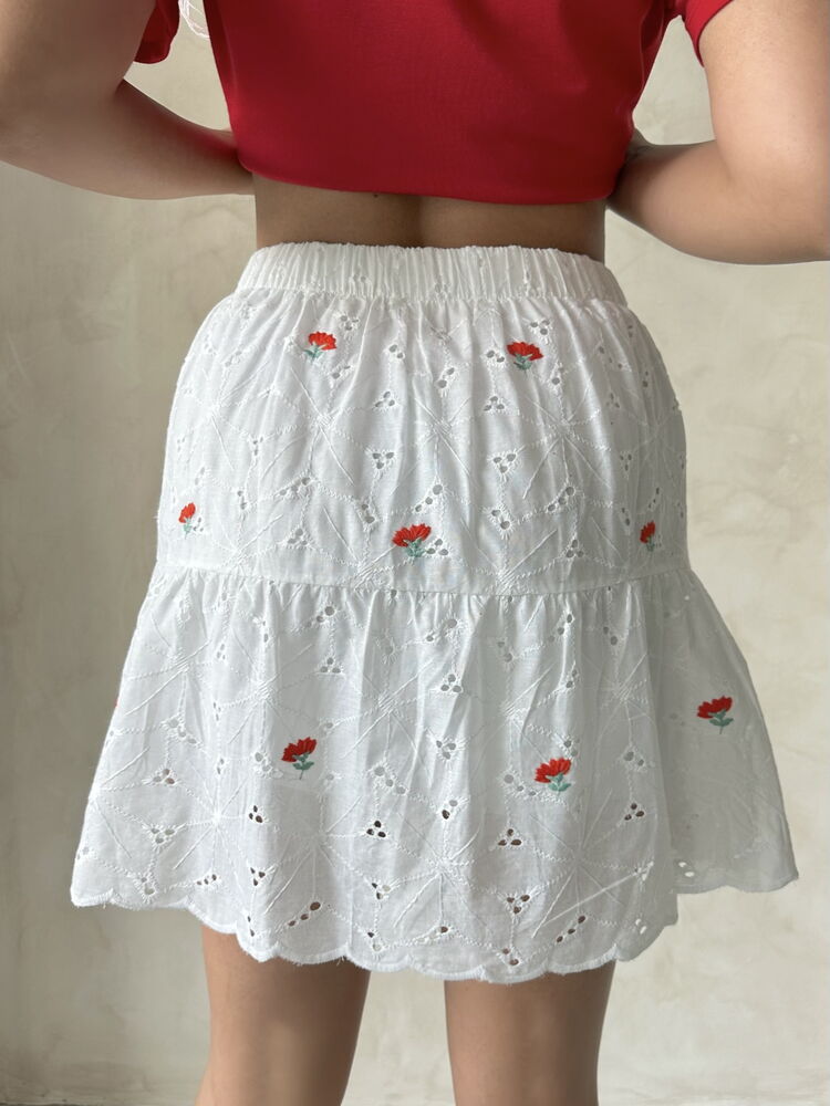 Topshow Kırmızı Çiçekli Nakışlı Diz Üstü Toptan Etek