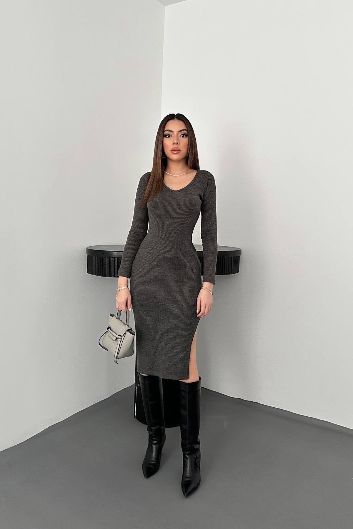 Toptan Antrasit Eteği Yırtmaçlı Triko Elbise