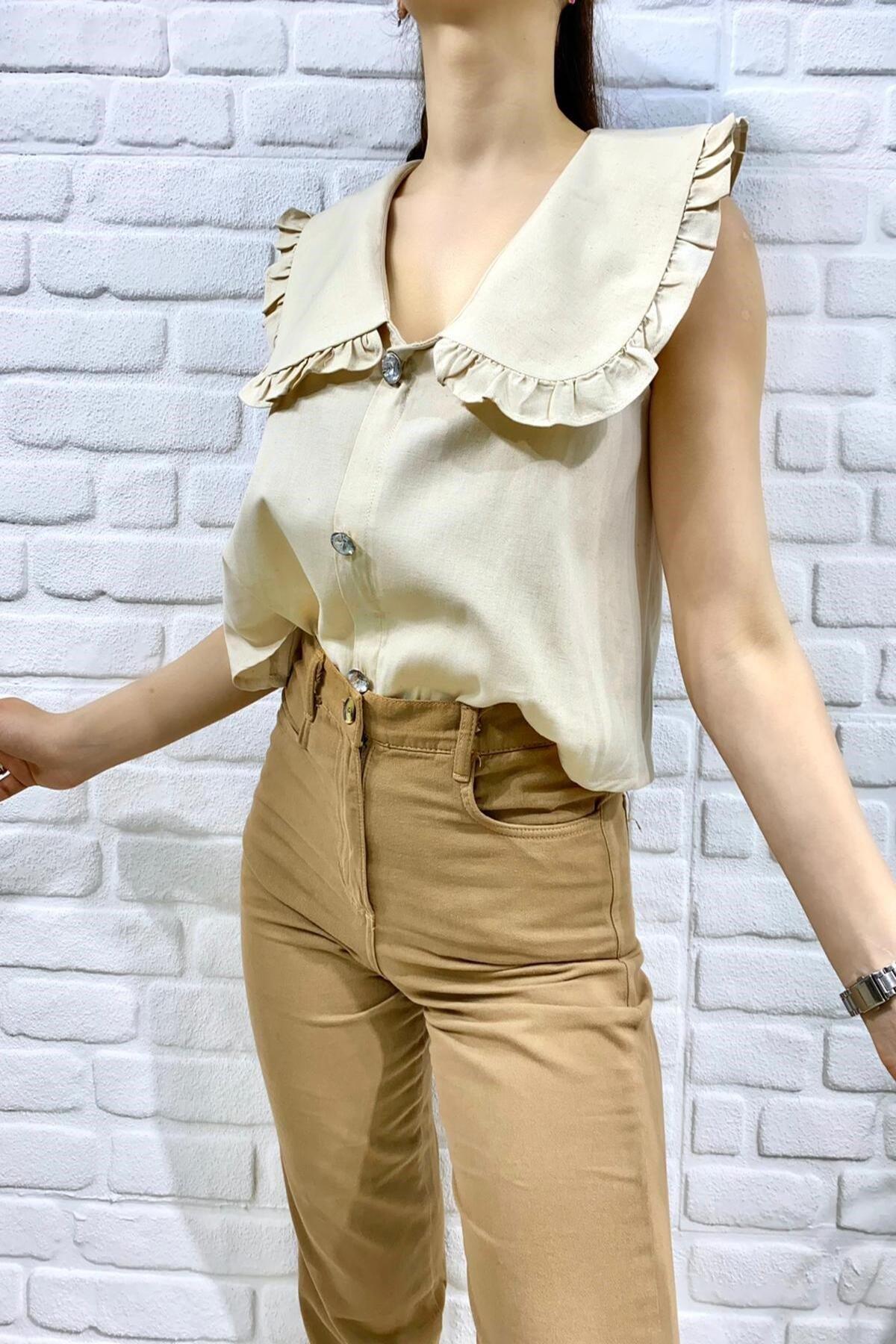 Toptan Bej Önü Düğmeli Bebe Yakalı Bluz