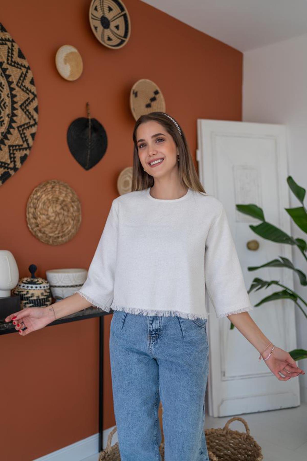 Toptan Beyaz Püskül Detaylı Bluz