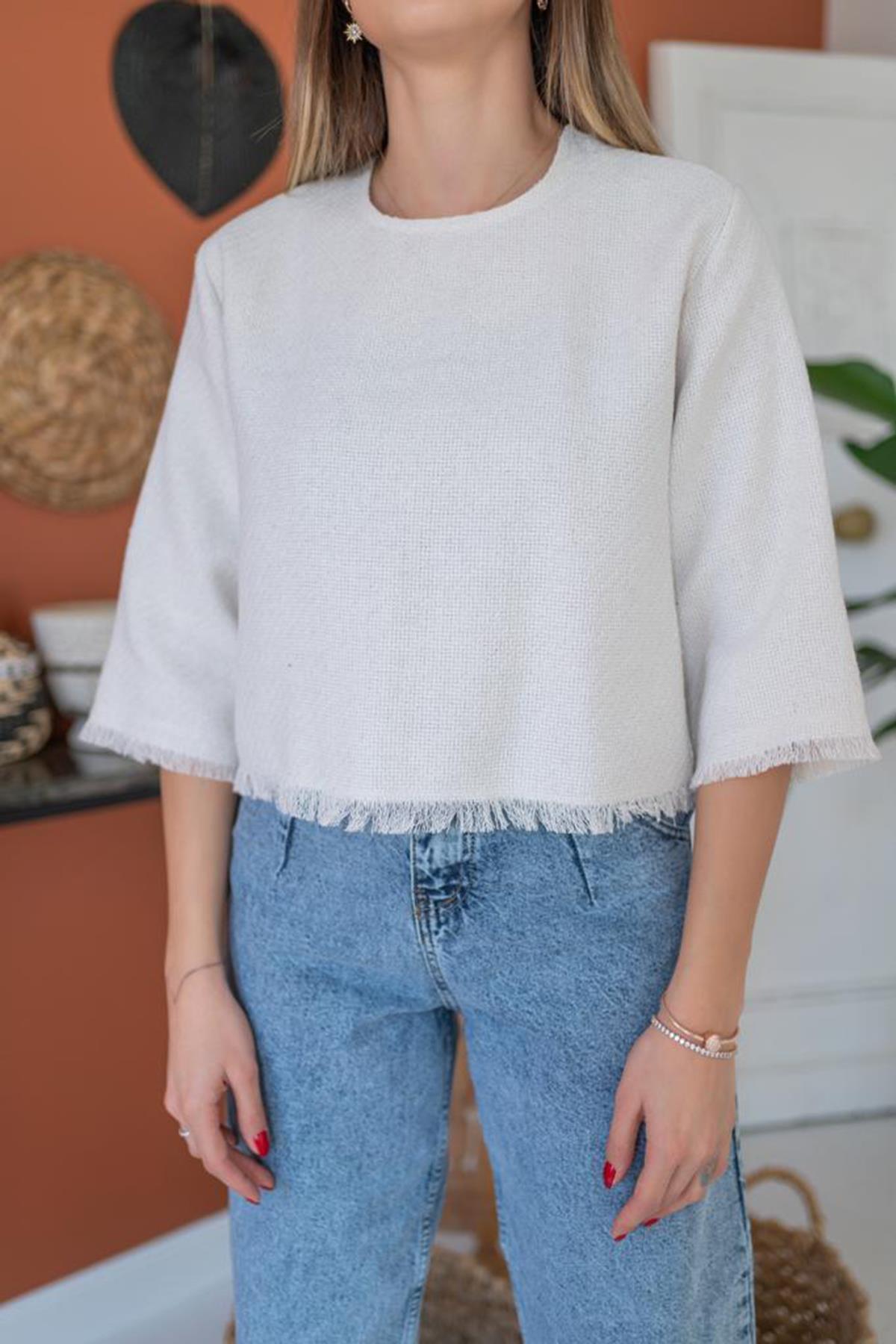 Toptan Beyaz Püskül Detaylı Bluz