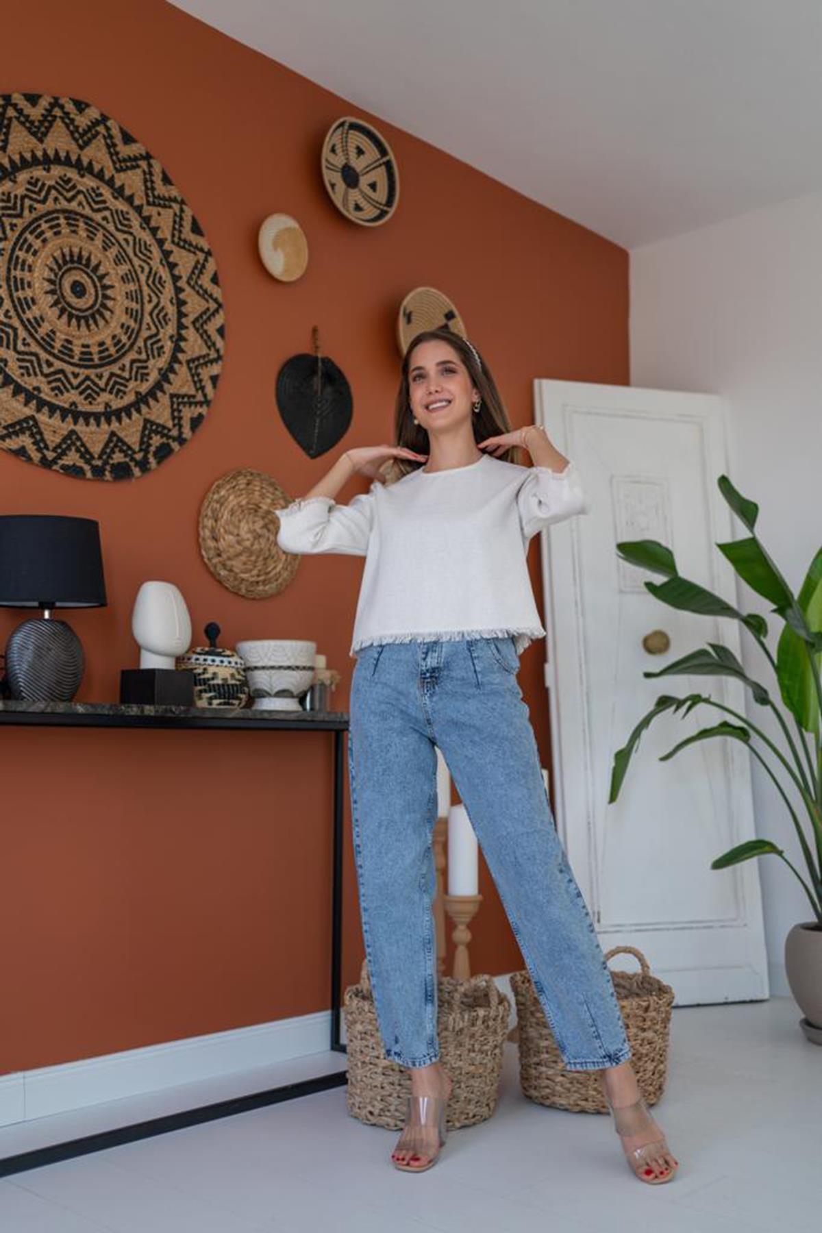 Toptan Beyaz Püskül Detaylı Bluz Beyaz L