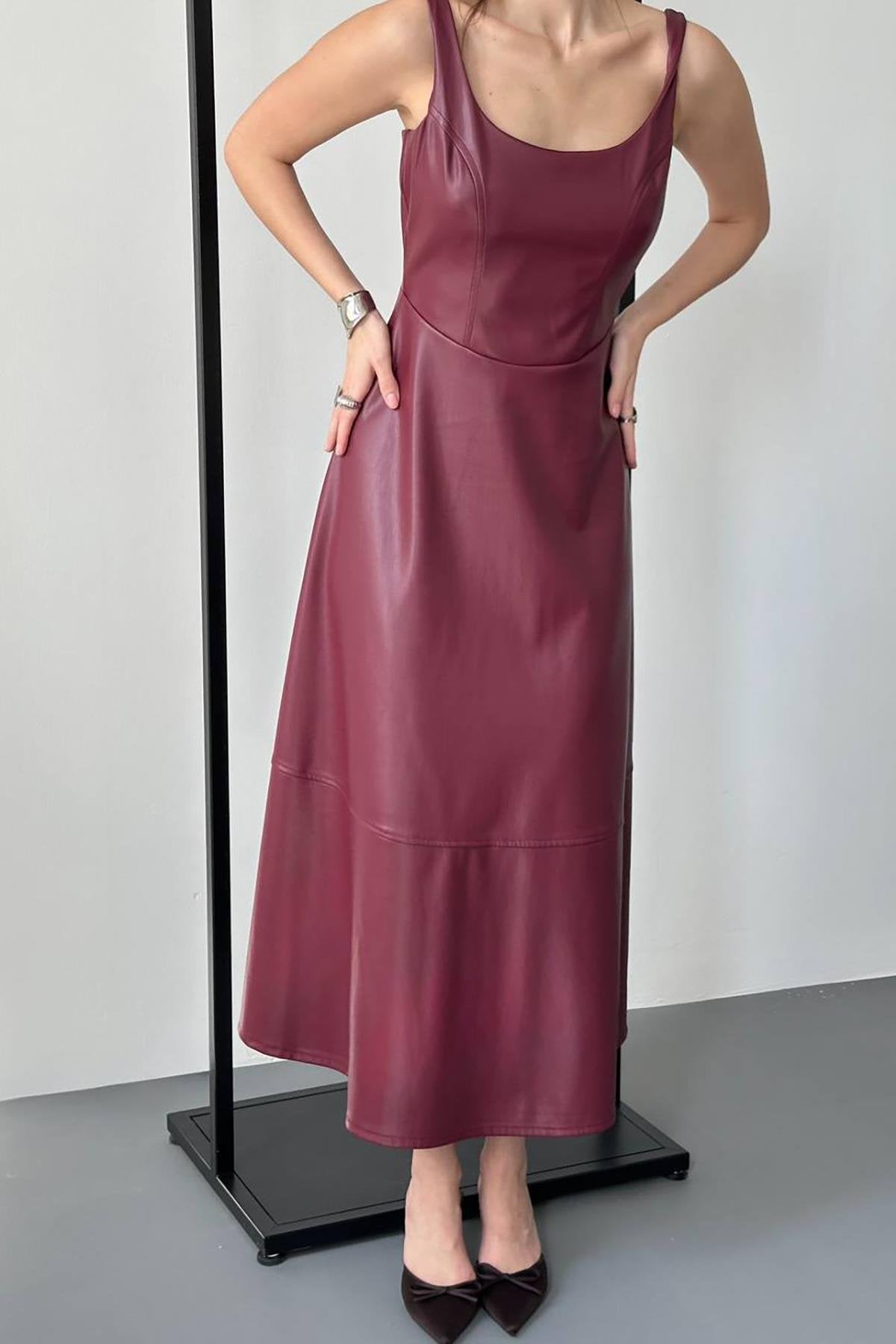 Toptan Bordo Askılı Deri Elbise