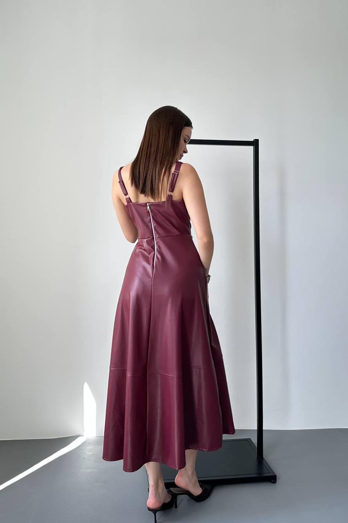 Toptan Bordo Askılı Deri Elbise