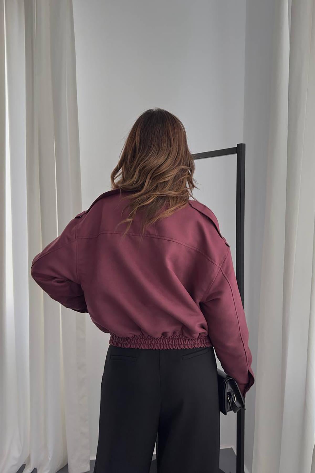 Bordo Dik Yakalı Kısa Ceket