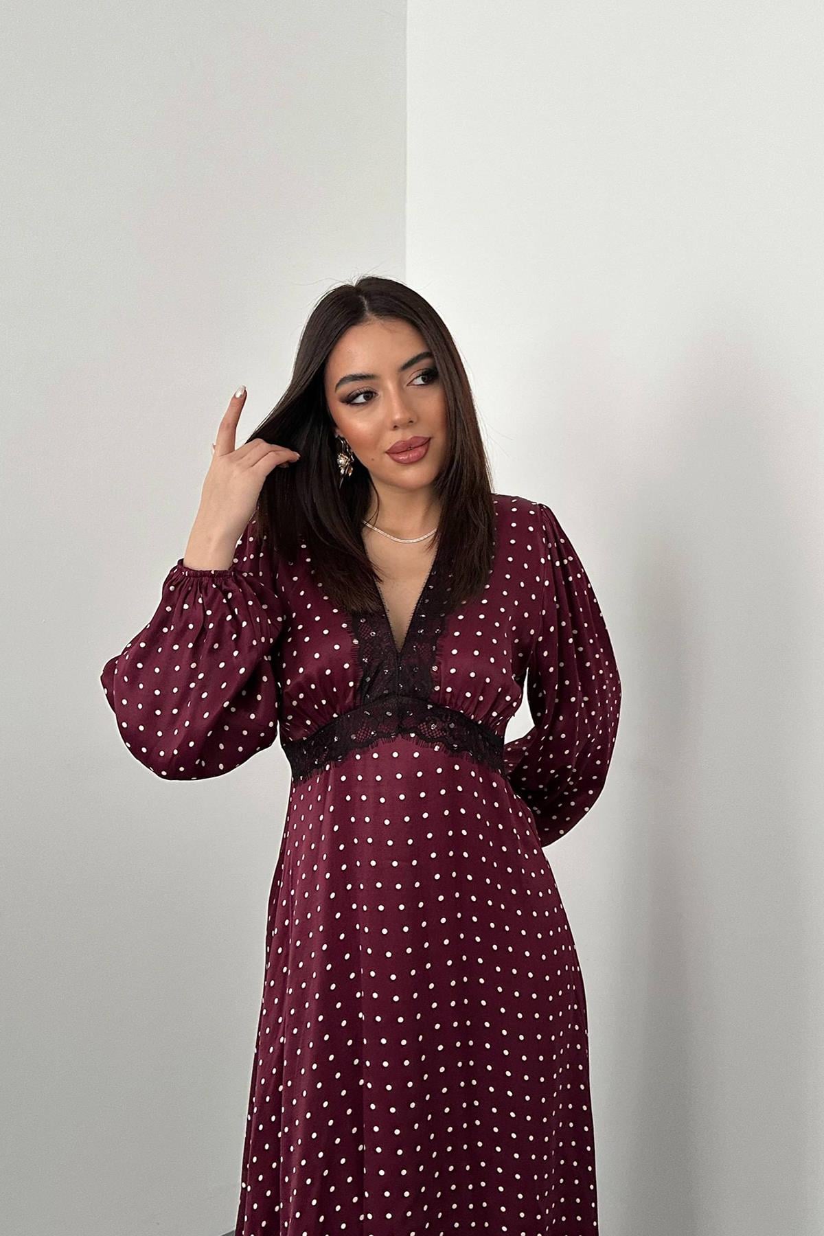 Bordo Saten Puantiyeli Dantel Detaylı Elbise