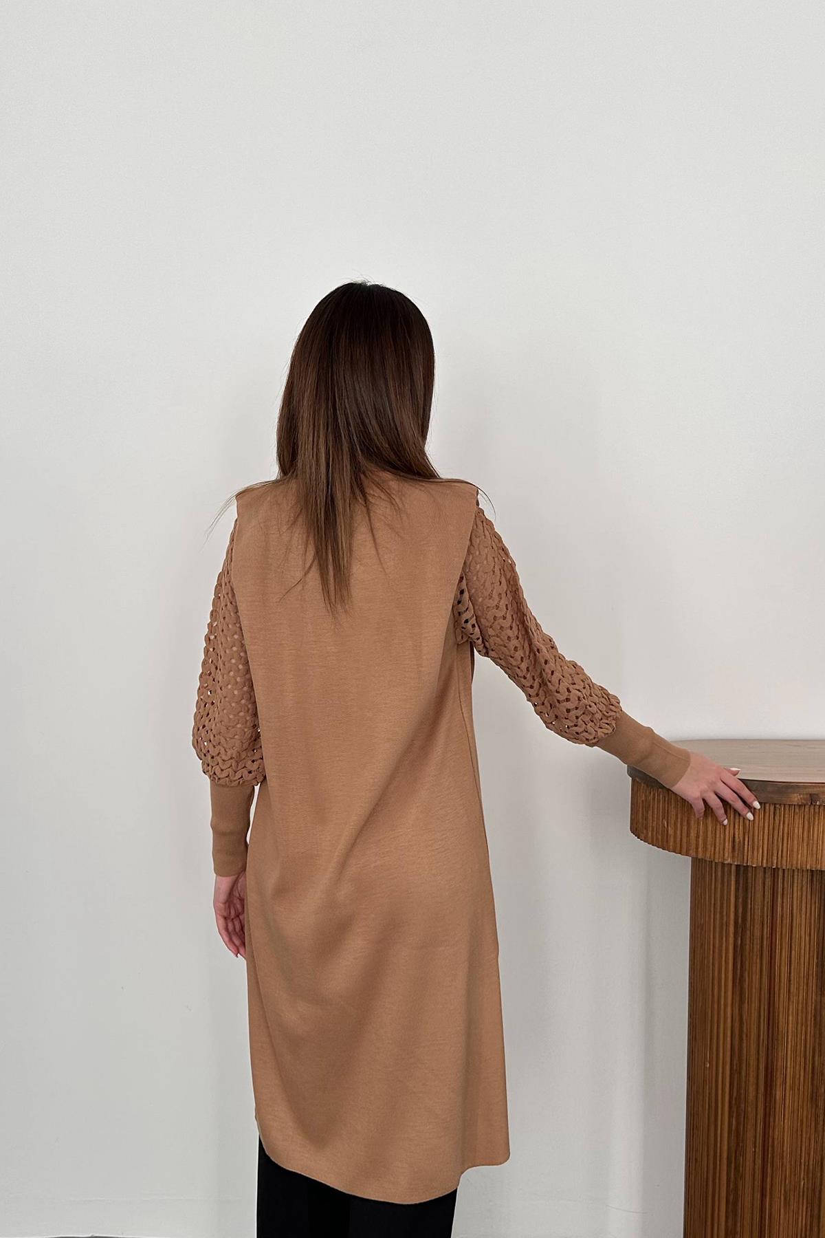 Toptan Camel Kolları Örgülü Triko Hırka