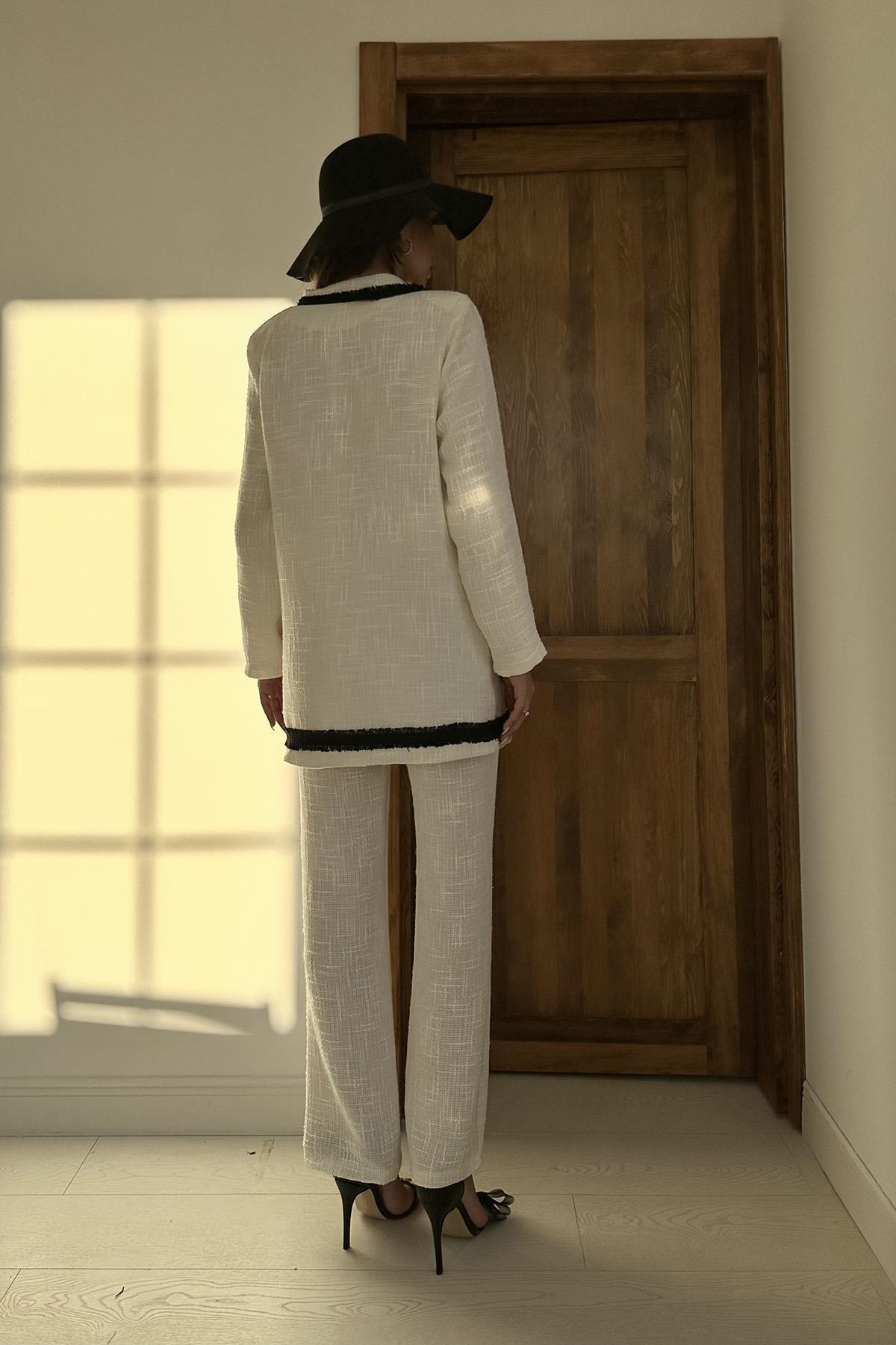 Toptan Ekru Siyah Şeritli Yakasız Ceket Ve Pantolon Takım