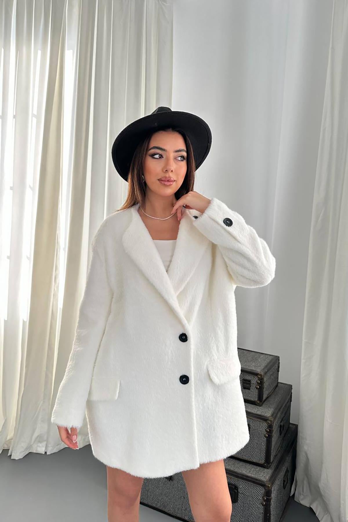 Toptan Ekru Tüylü Yumoş Kaban Ekru L