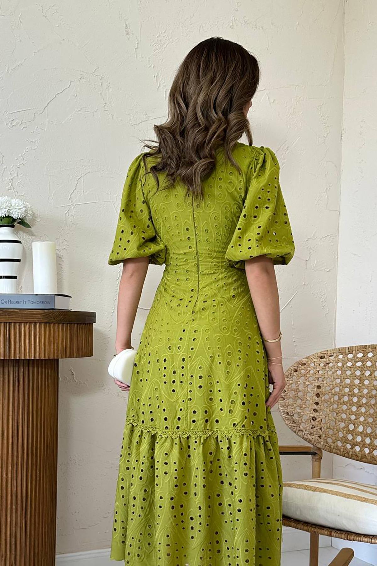 Toptan Fıstık Yeşili Büzgü Detaylı Dantelli Brode Elbise