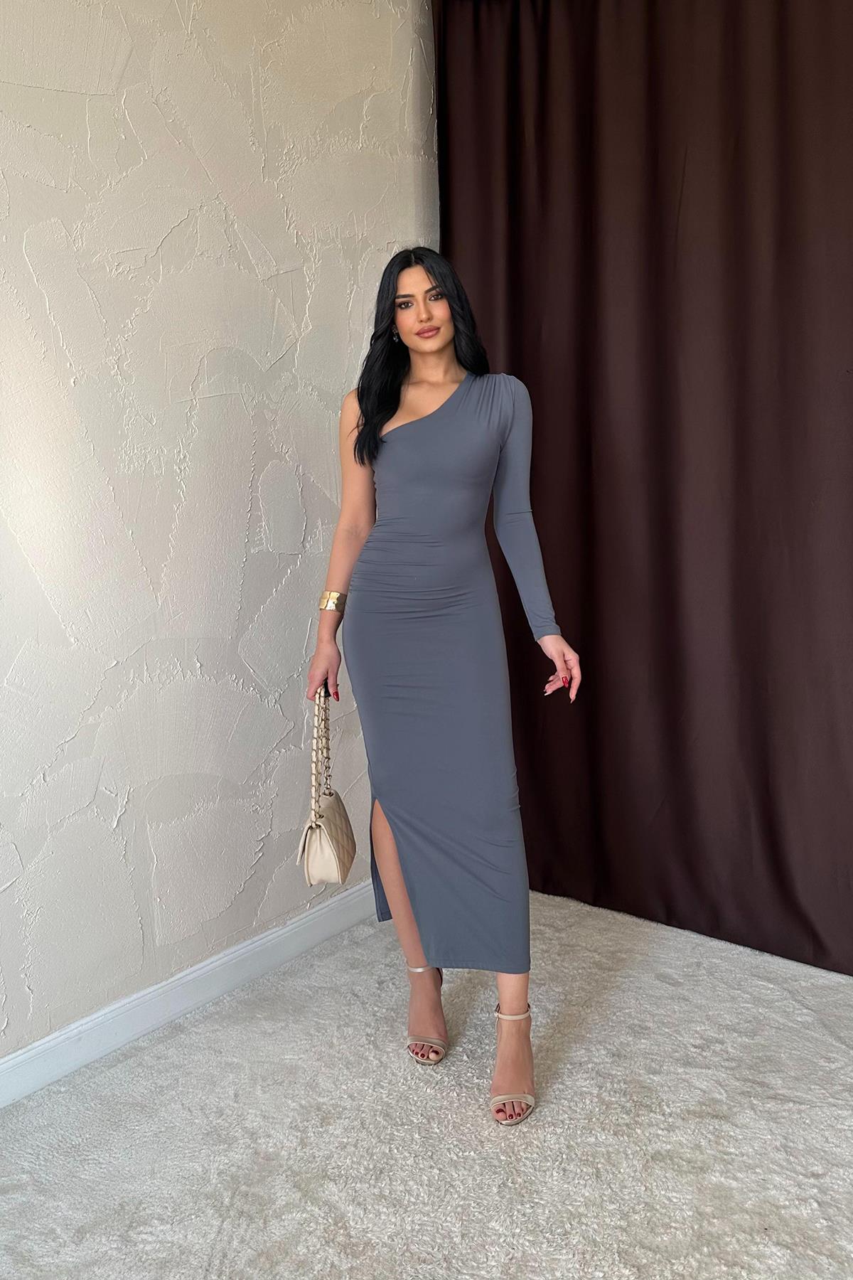 Toptan Gri Büzgü Detaylı Tek Omuz Elbise