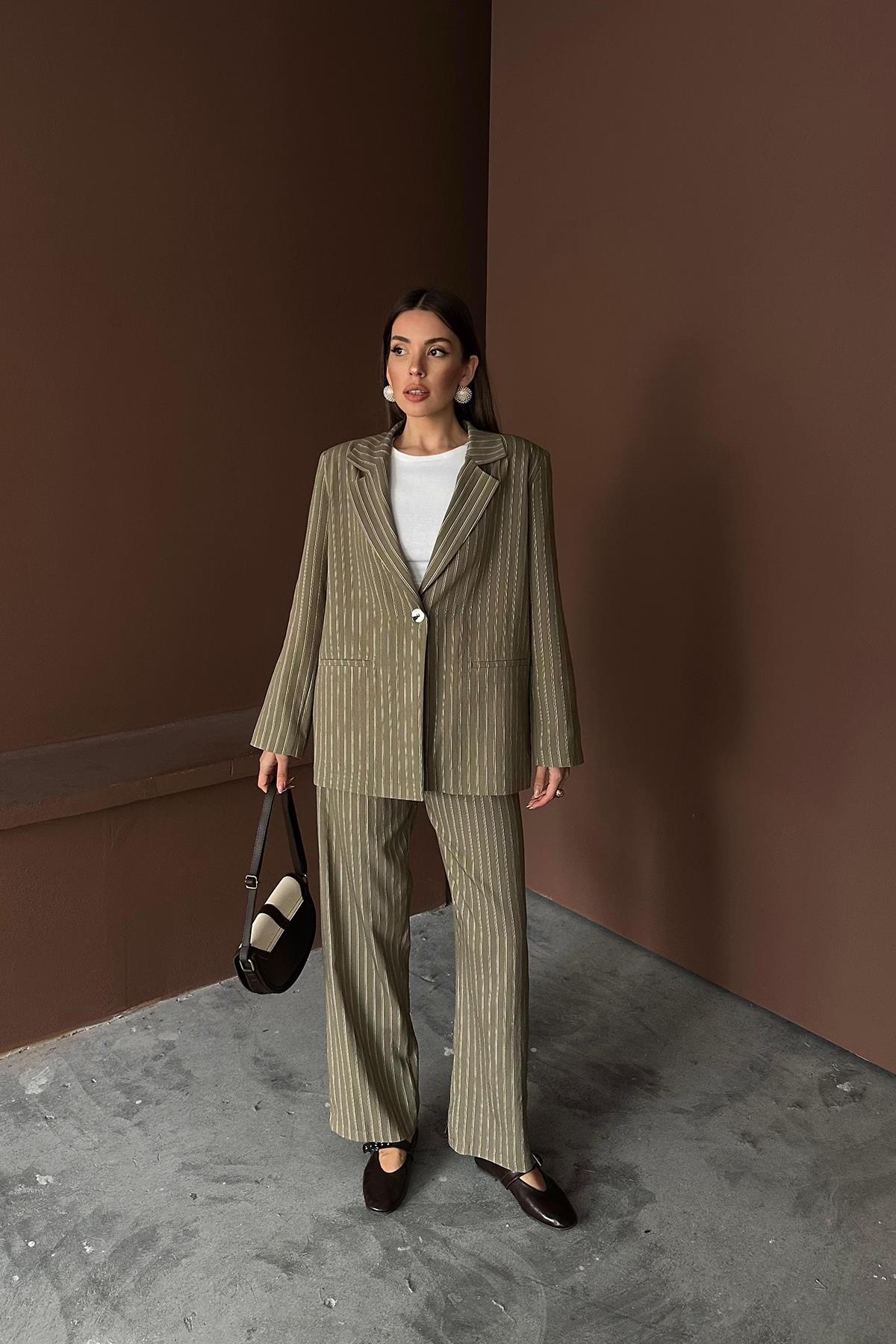 Toptan Haki Çizgili Ceket Ve Pantolon Takım Haki L