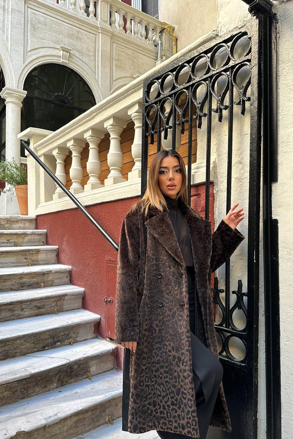 Toptan Haki Deri Kuşak Garnili Kaban