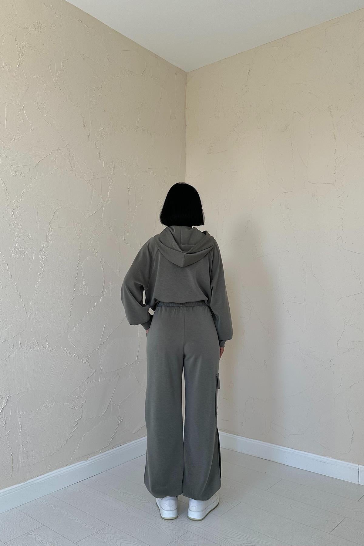 Toptan Haki Kapüşonlu Sweatshirt Ve Kargo Pantolon Takım