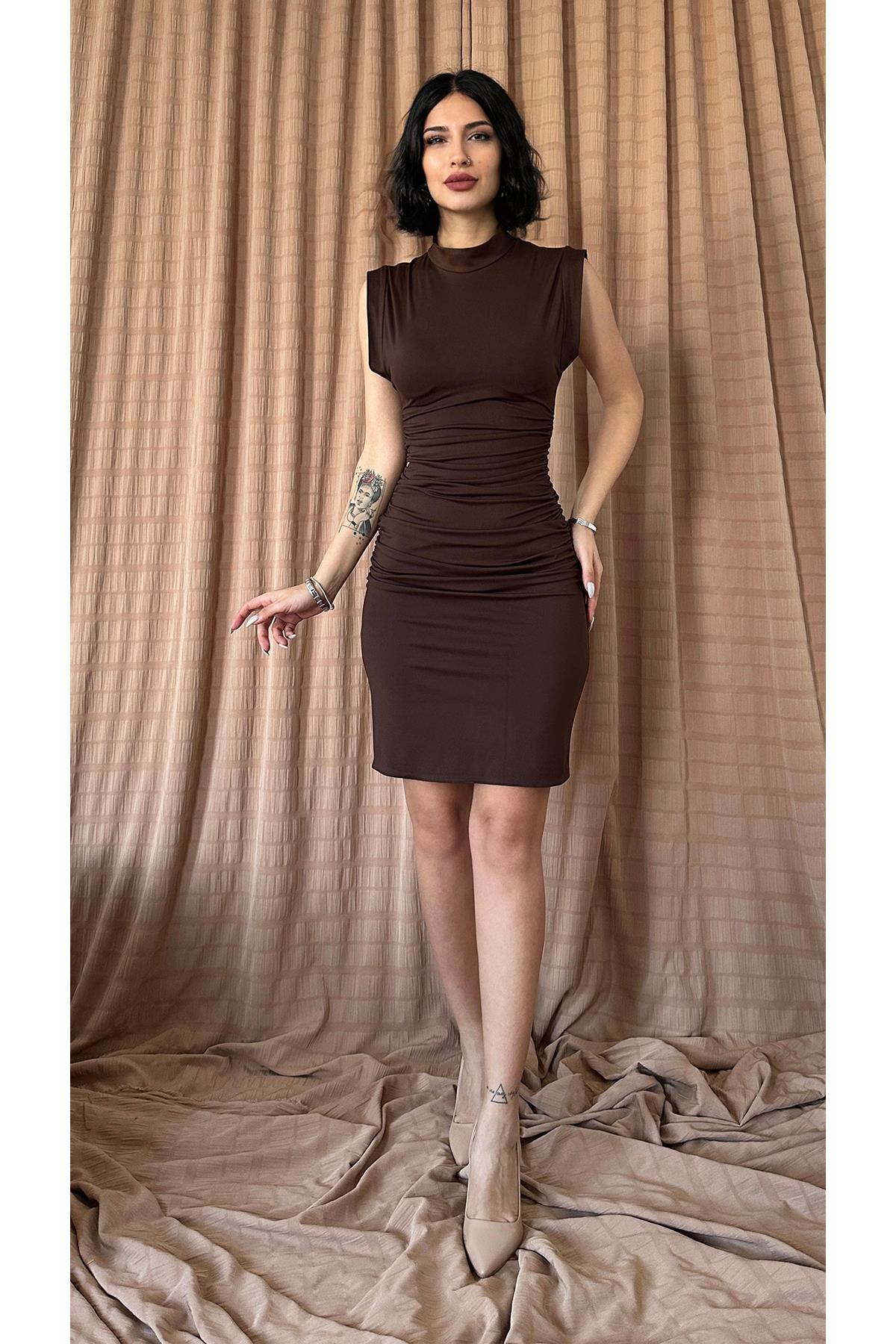 Toptan Kahverengi Büzgülü Kolsuz Elbise Kahve L