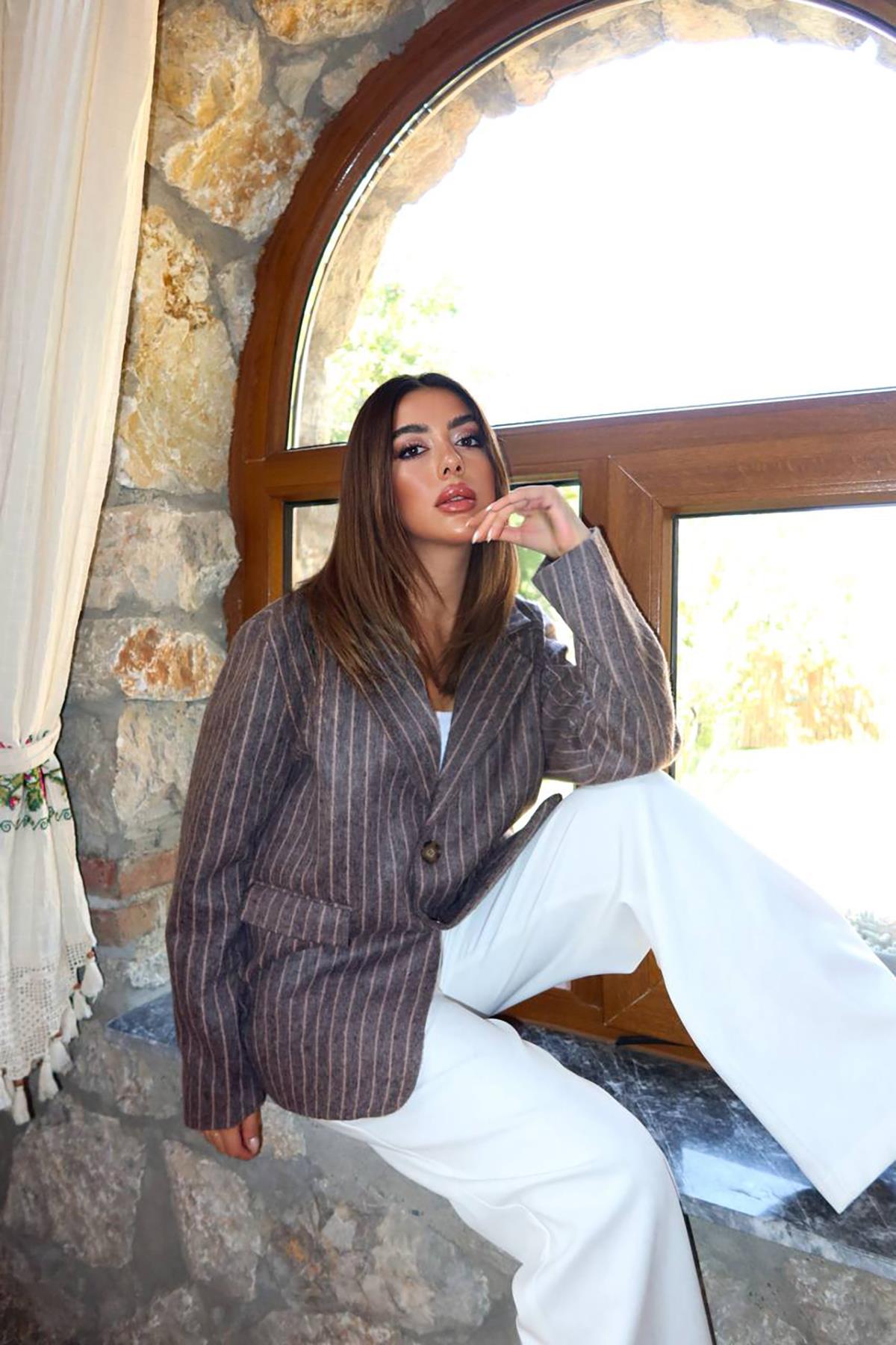 Toptan Kahverengi Çizgili Yün Ceket