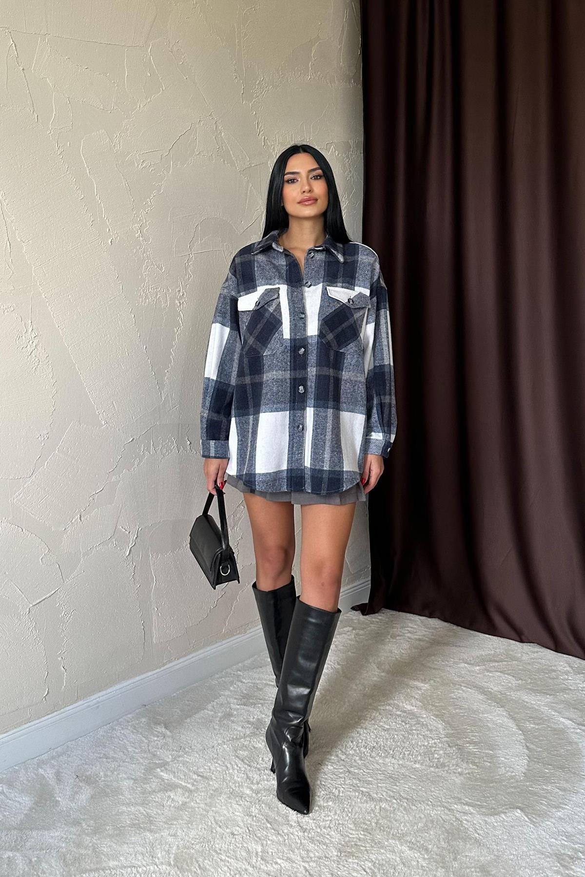 Toptan Lacivert Cepli Oduncu Gömlek Lacivert L